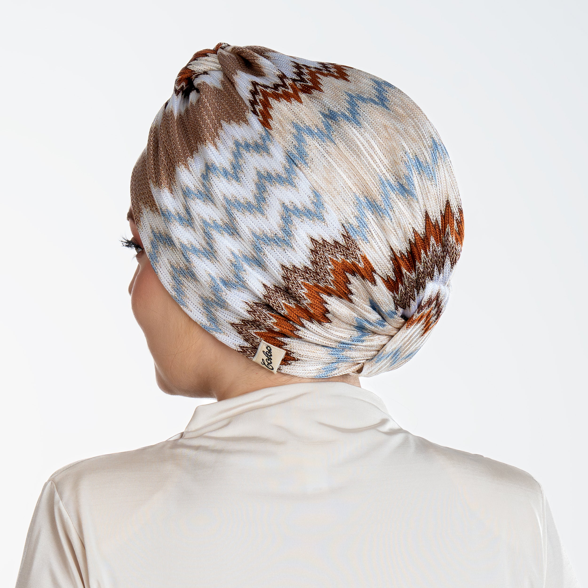 Barcelona Burgulu Bone - Mavi Latte Zikzak Desenli Örme Kumaş