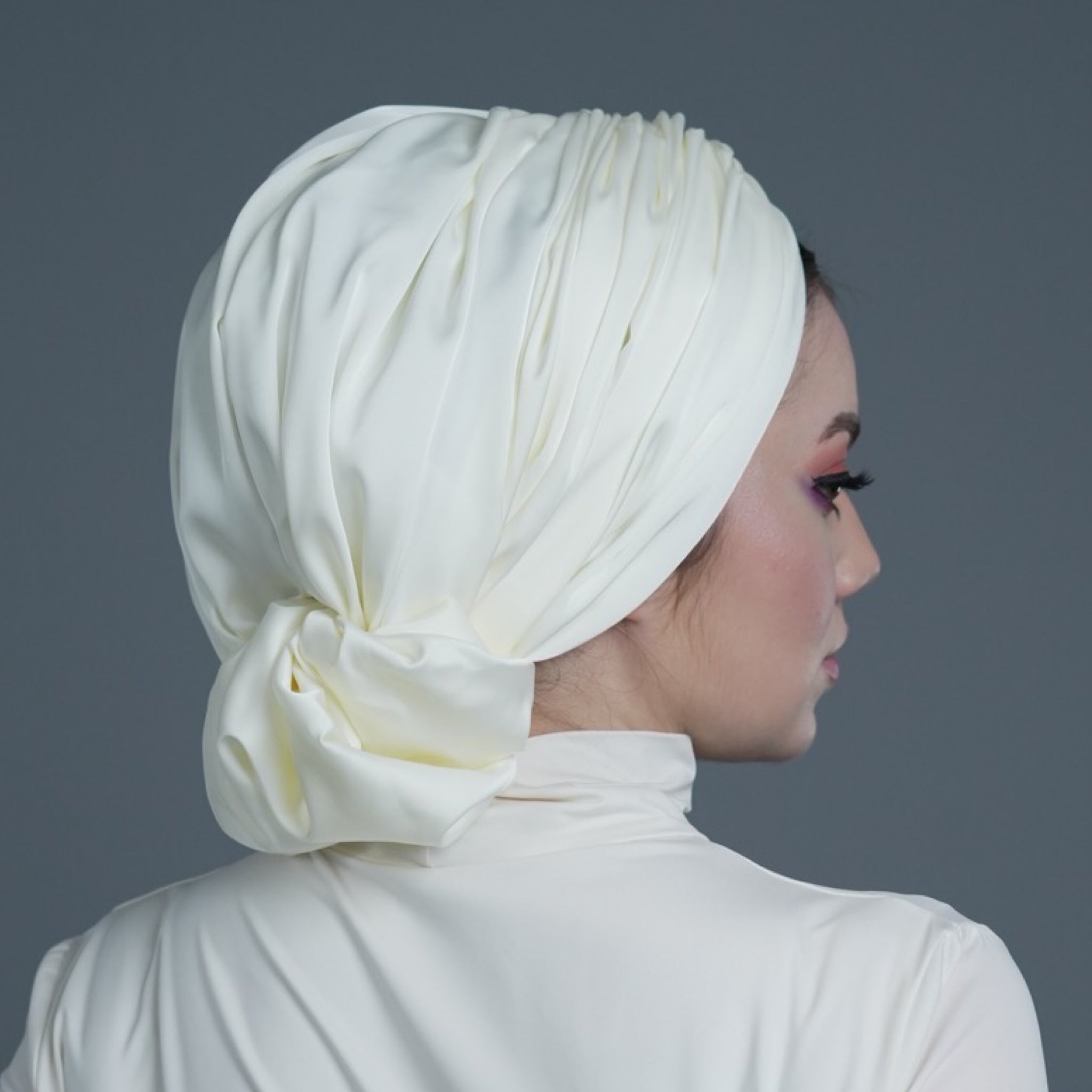 Abu Dhabi Ready-Made Bonnet - Lycra Satin Fabric - Black - BitterColors