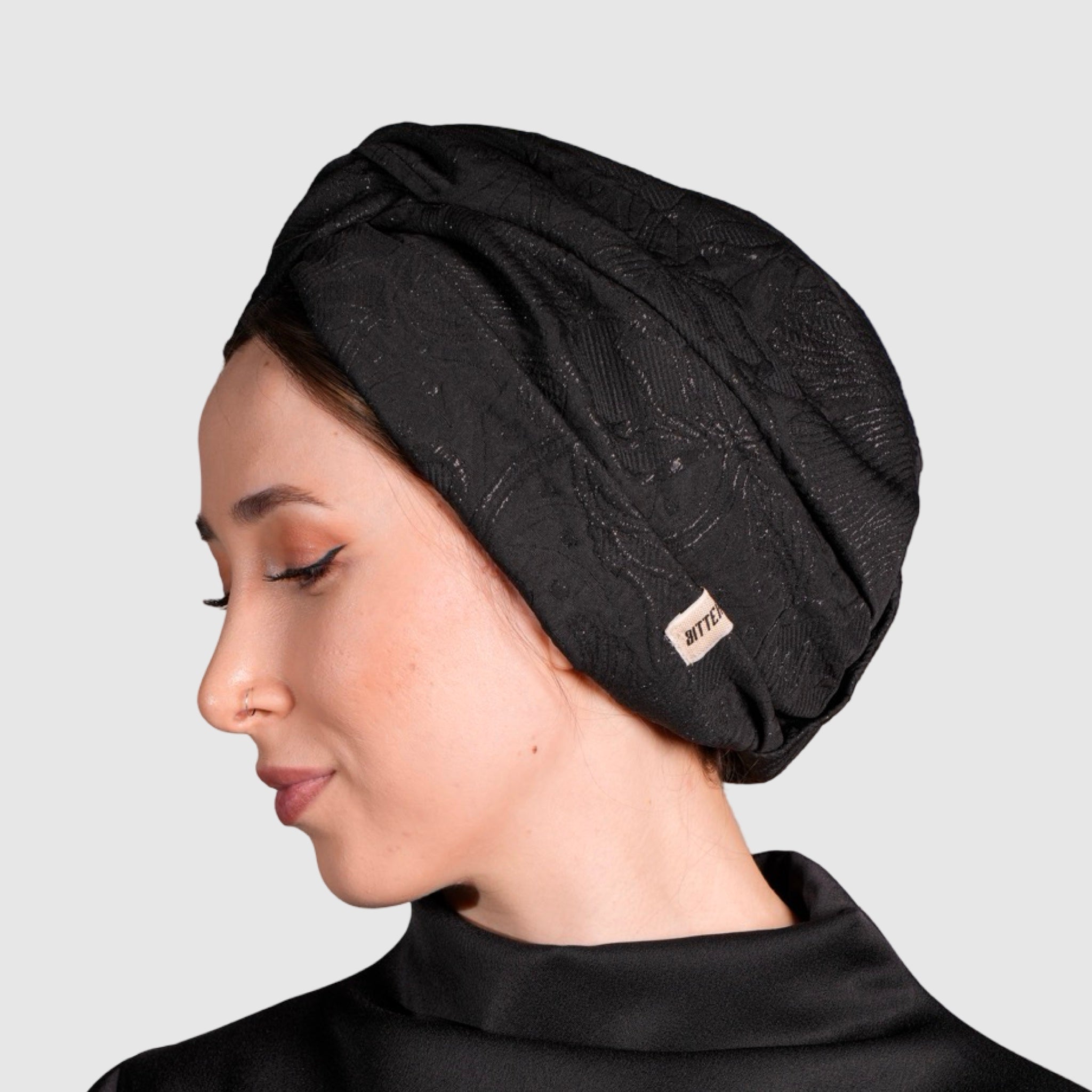 Twisted Jacquard Black Floral Patterned Bonnet