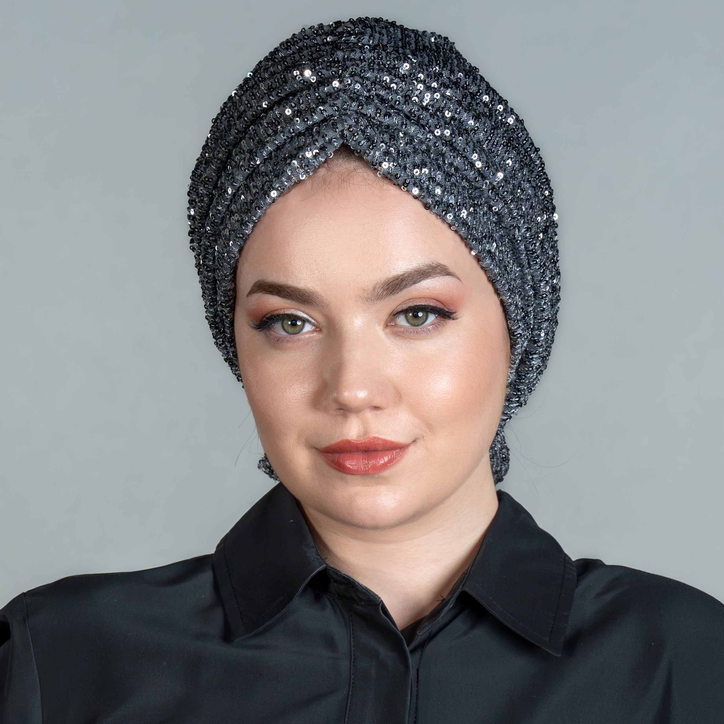 Beyrut Topuzlu Bone - Pul Payet İşlemeli