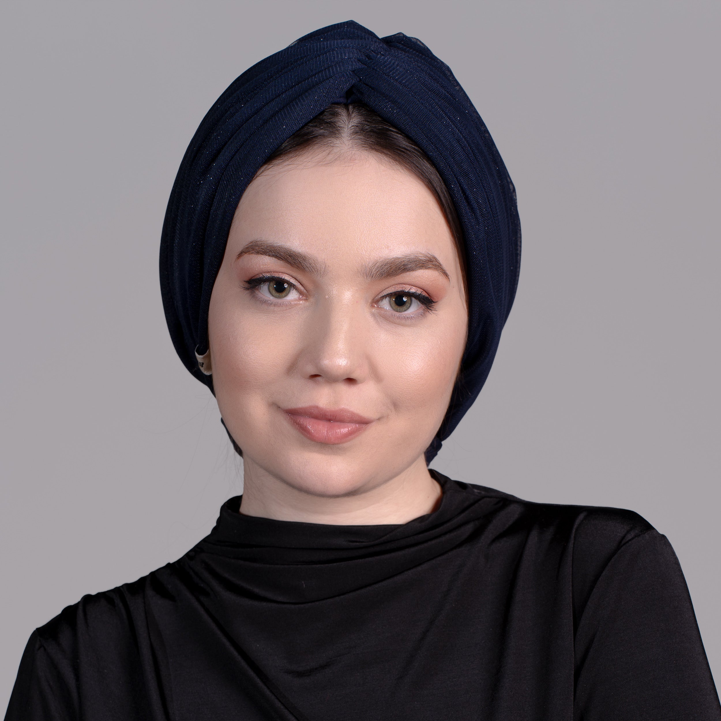 Beyrut Topuzlu Bone – Tül Katmanlı Simli Kumaş