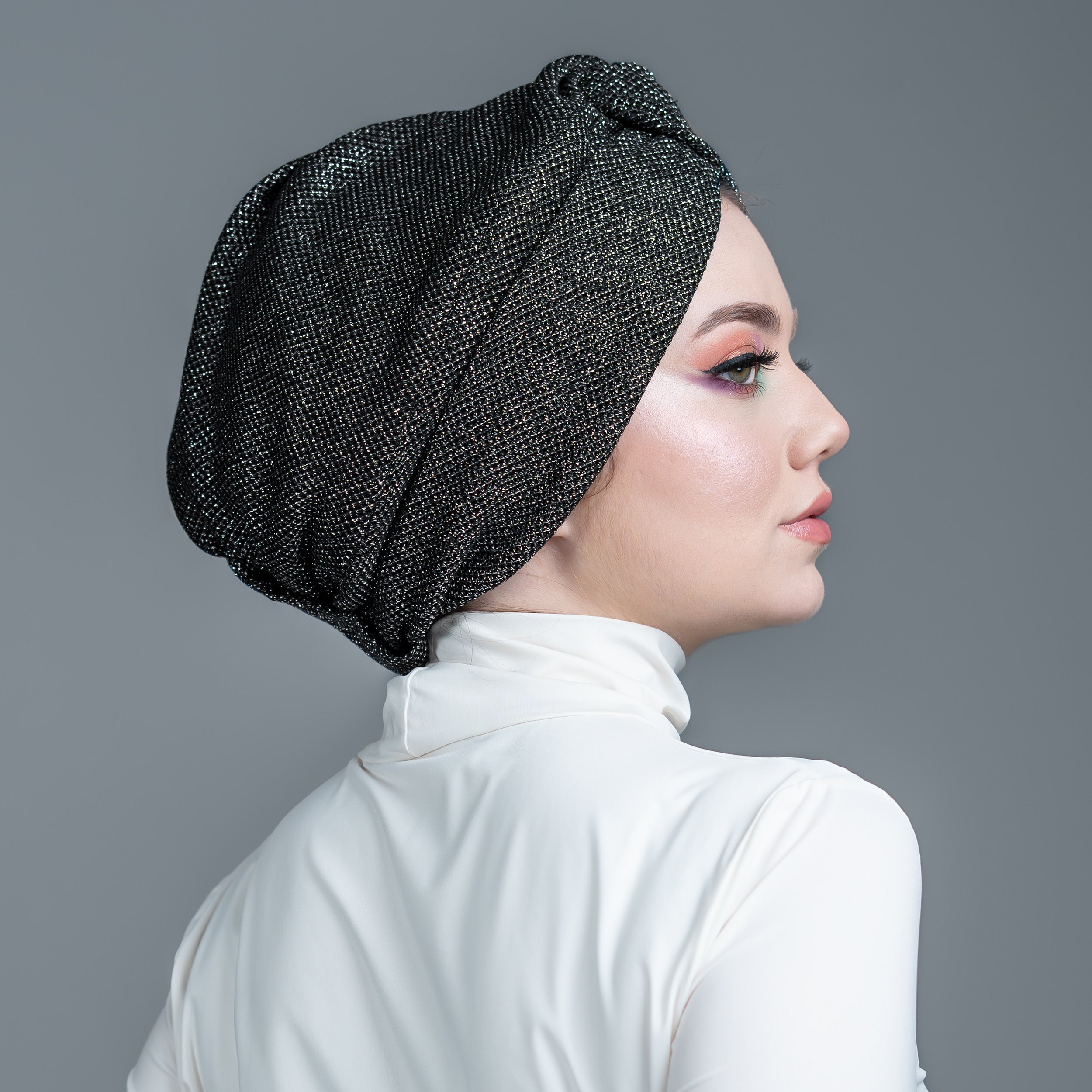 Barcelona Burgulu Bone - Simli Hafif Örme Kumaş