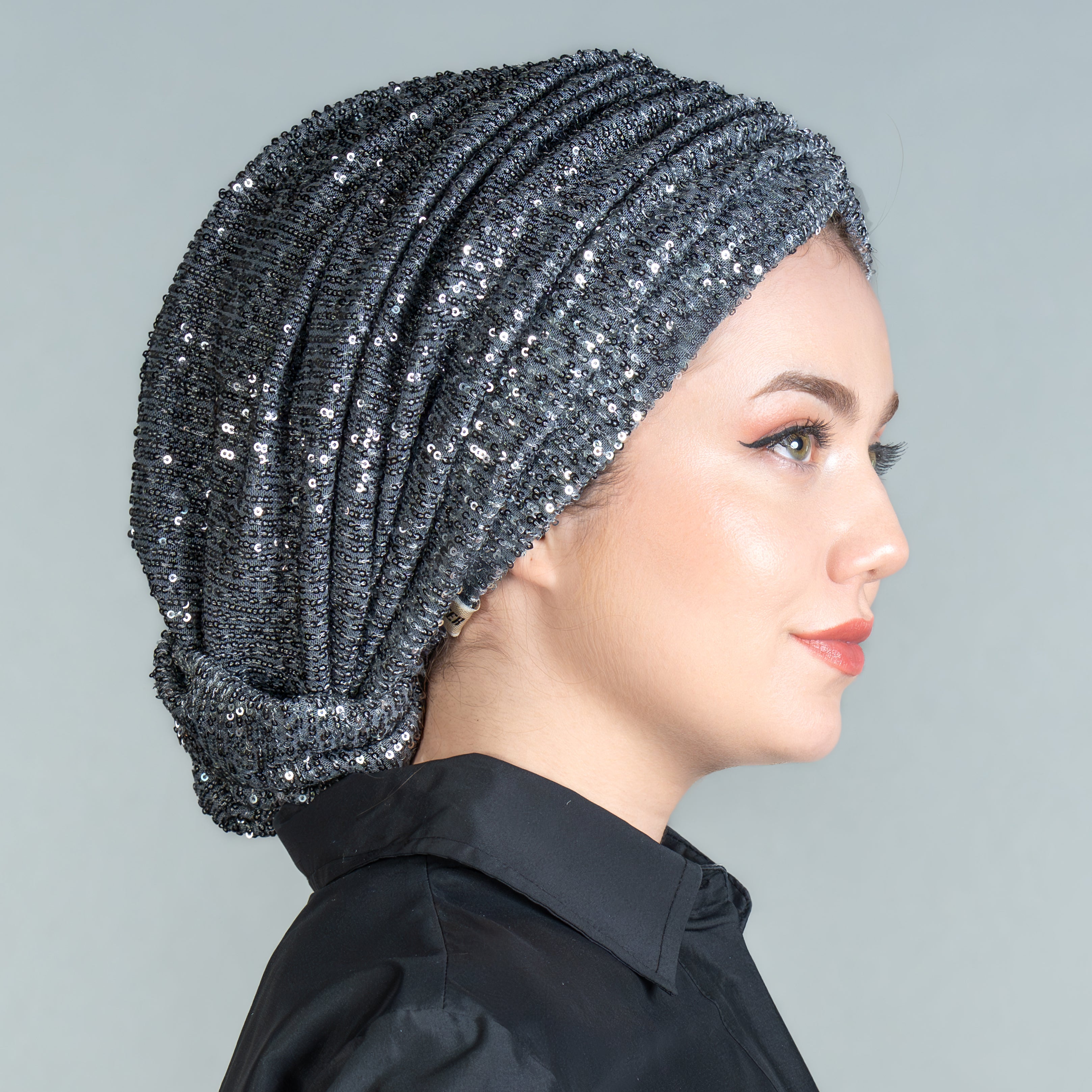 Beyrut Topuzlu Bone - Penye Astarlı - Çizgili Pul Payet İşlemeli