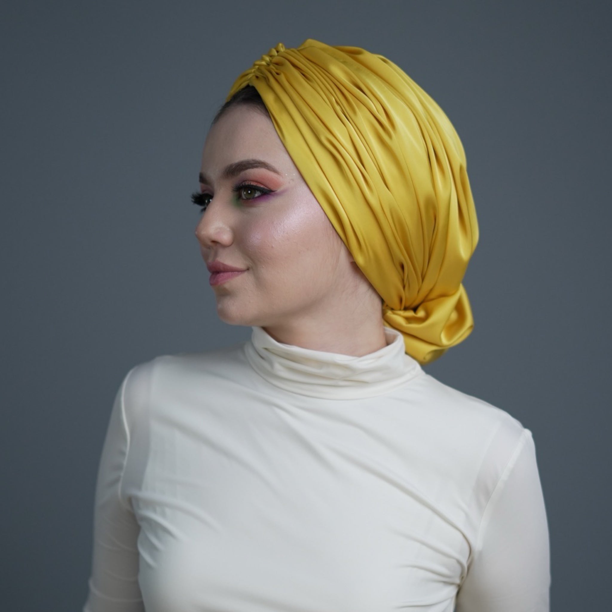 Abu Dabi – Saten - Topuzlu Bone