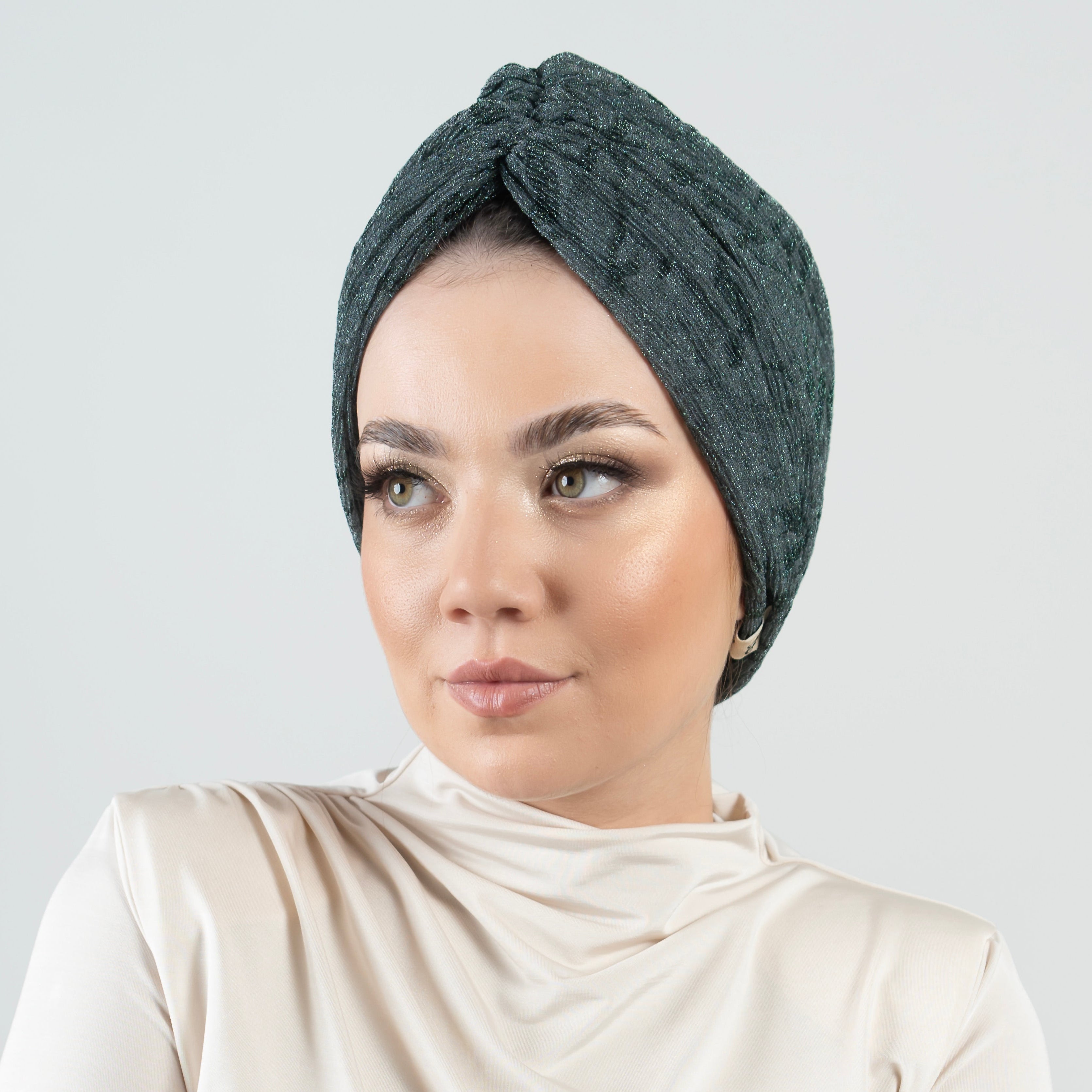 Milano Büzgülü Bone - Simli Esnek Örme Kumaş