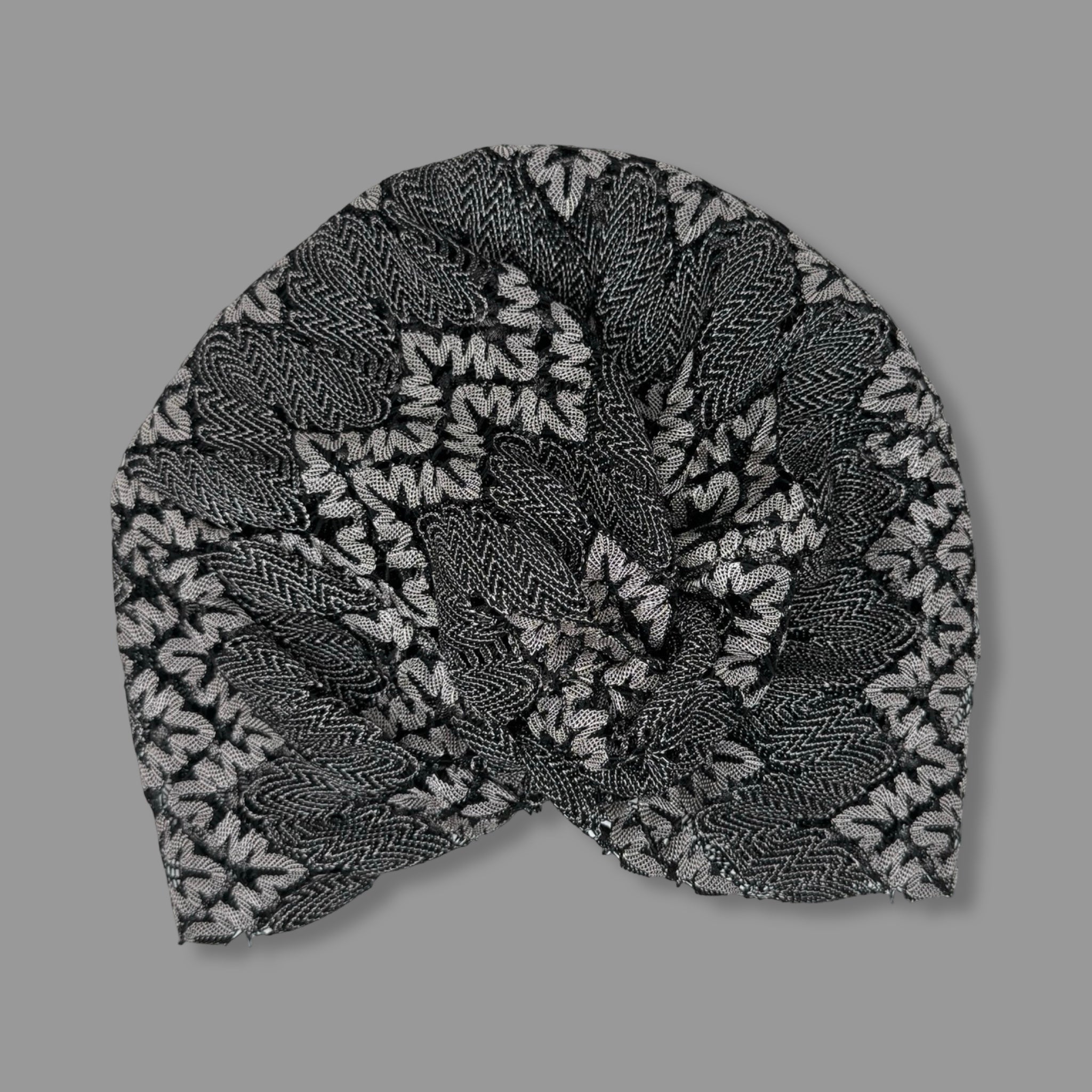 Twisted Mink Zigzag Patterned Bonnet - Knit Fabric - Double Sided - Black Mink - BitterColors Aura Mink