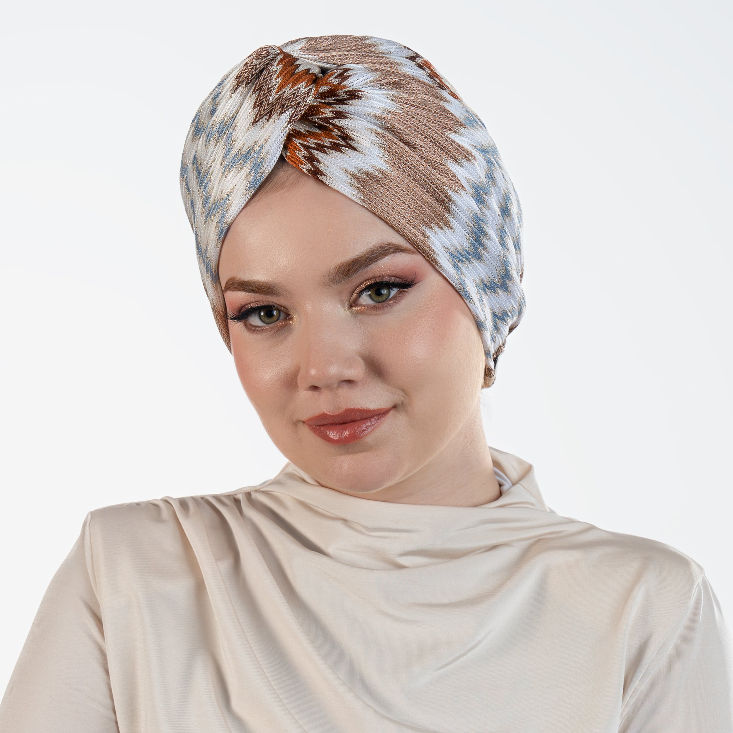 Barcelona Burgulu Bone - Mavi Latte Zikzak Desenli Örme Kumaş