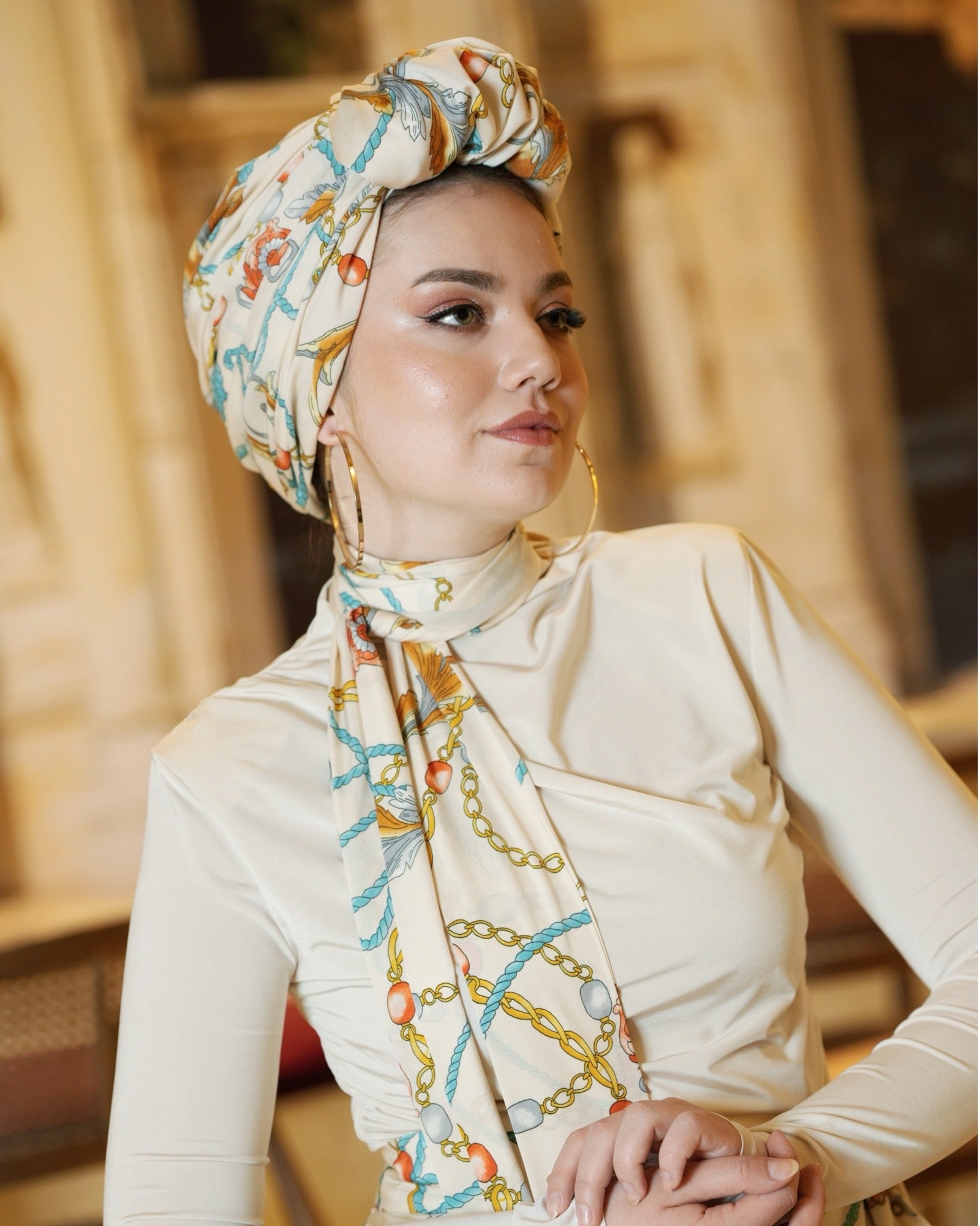 Beyrut Topuzlu Bone – Zincir Desenli Cupra Kumaş