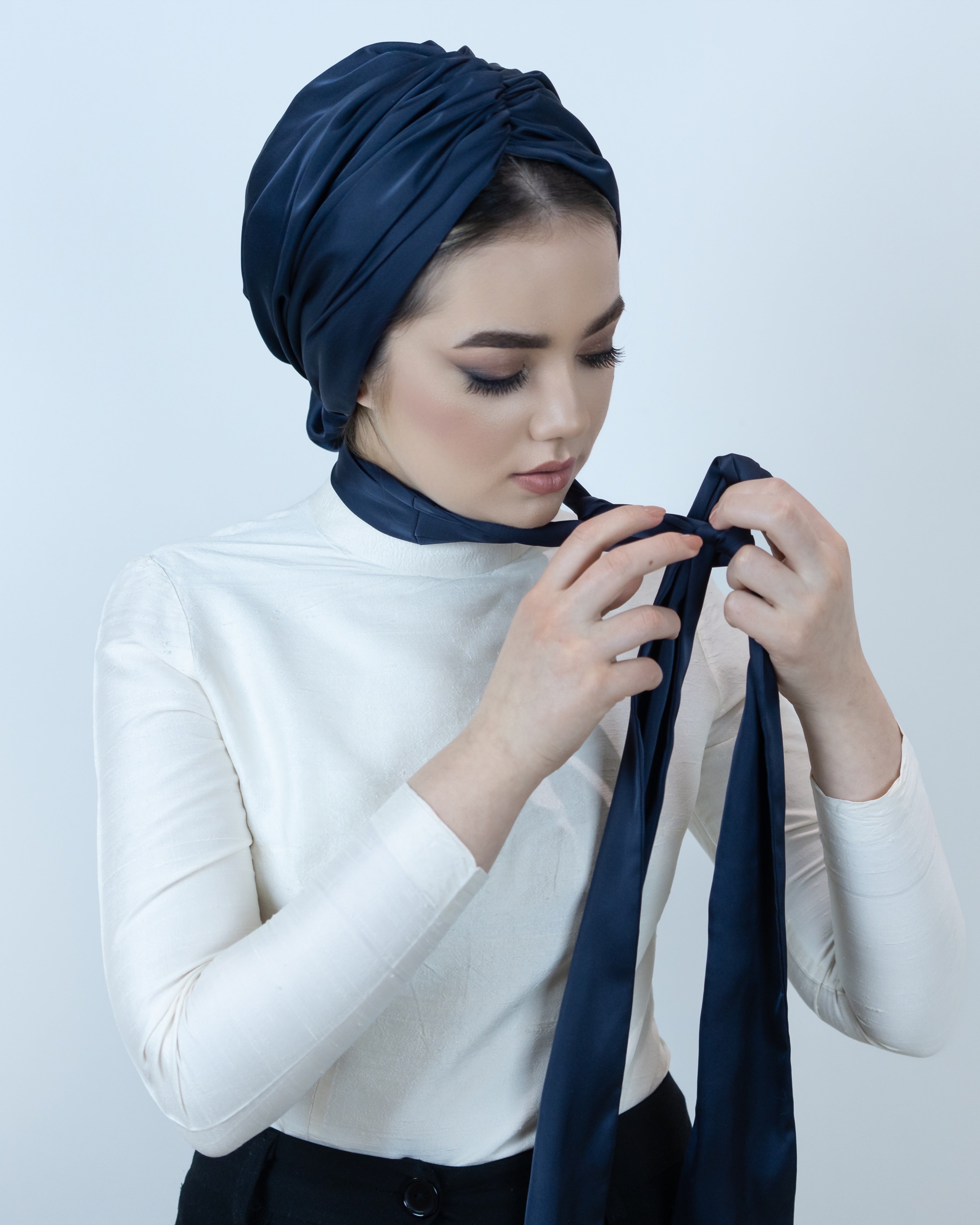 Abu Dhabi Ready-Made Bonnet - Lycra Satin Fabric - Black - BitterColors