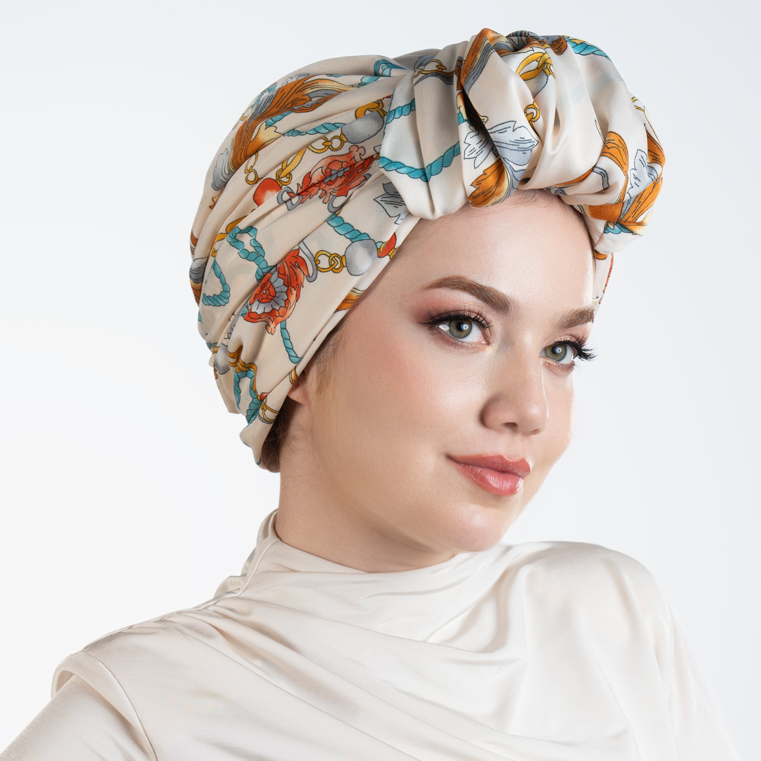 Beyrut Topuzlu Bone – Zincir Desenli Cupra Kumaş