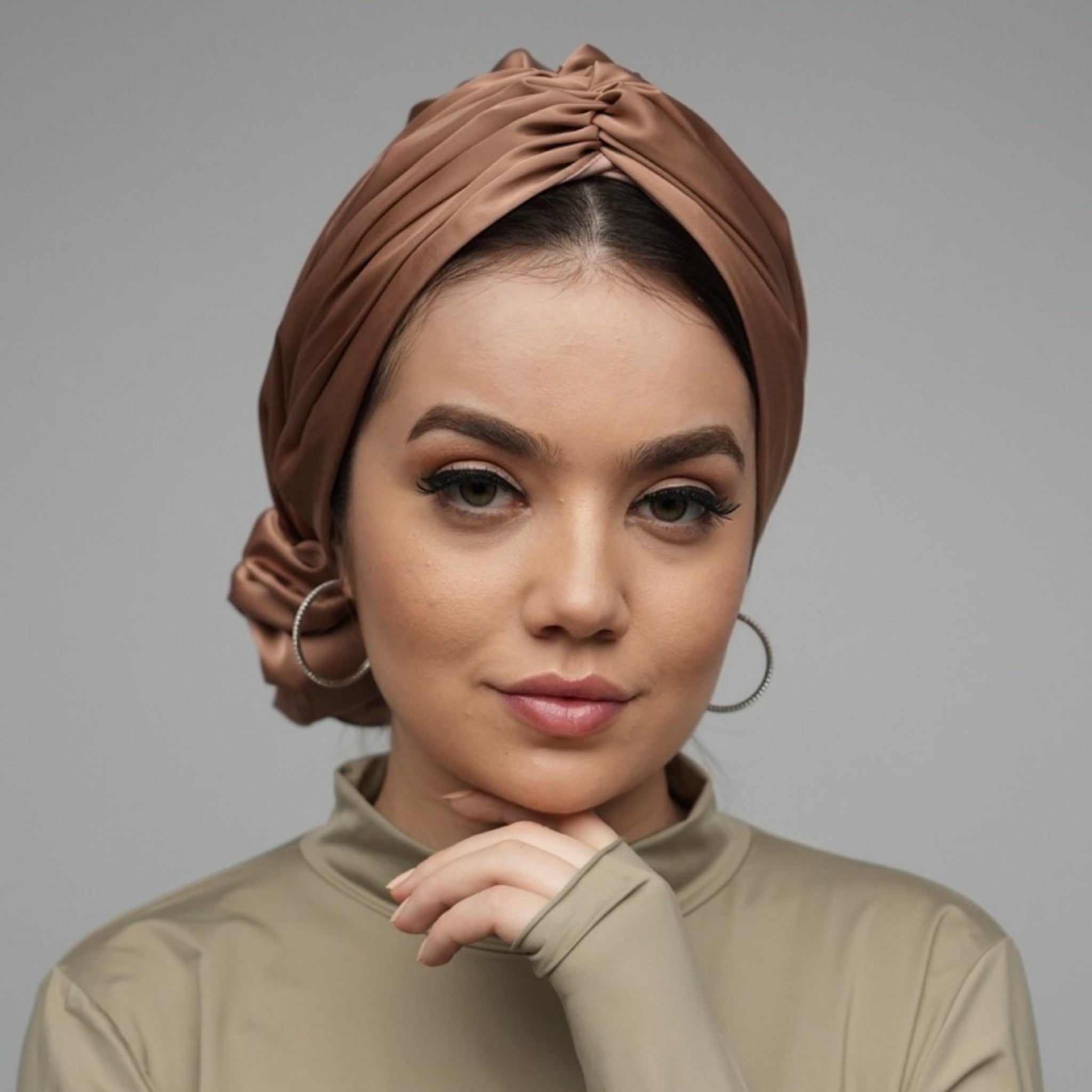 Abu Dhabi Ready-Made Bonnet - Lycra Satin Fabric - Black - BitterColors