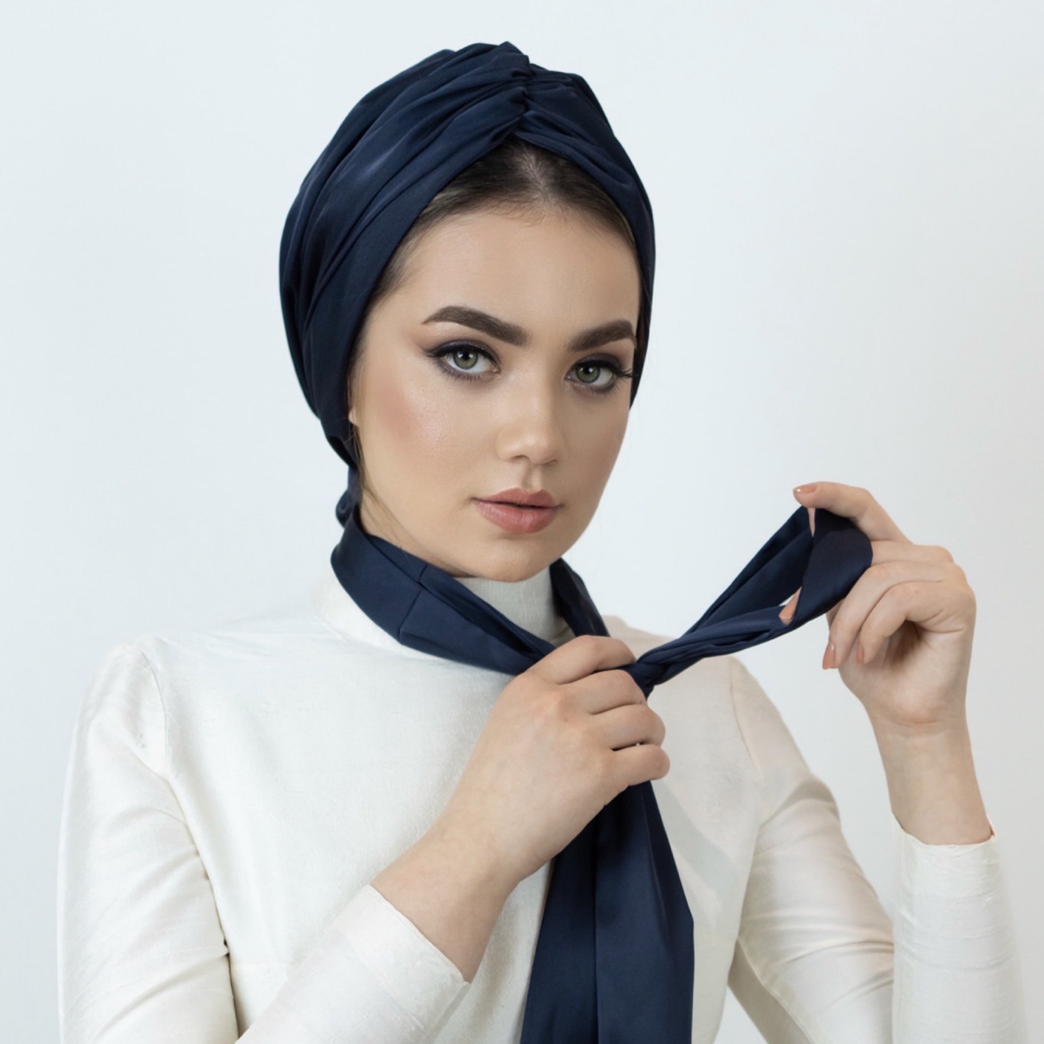 Abu Dhabi Ready-Made Bonnet - Lycra Satin Fabric - Black - BitterColors