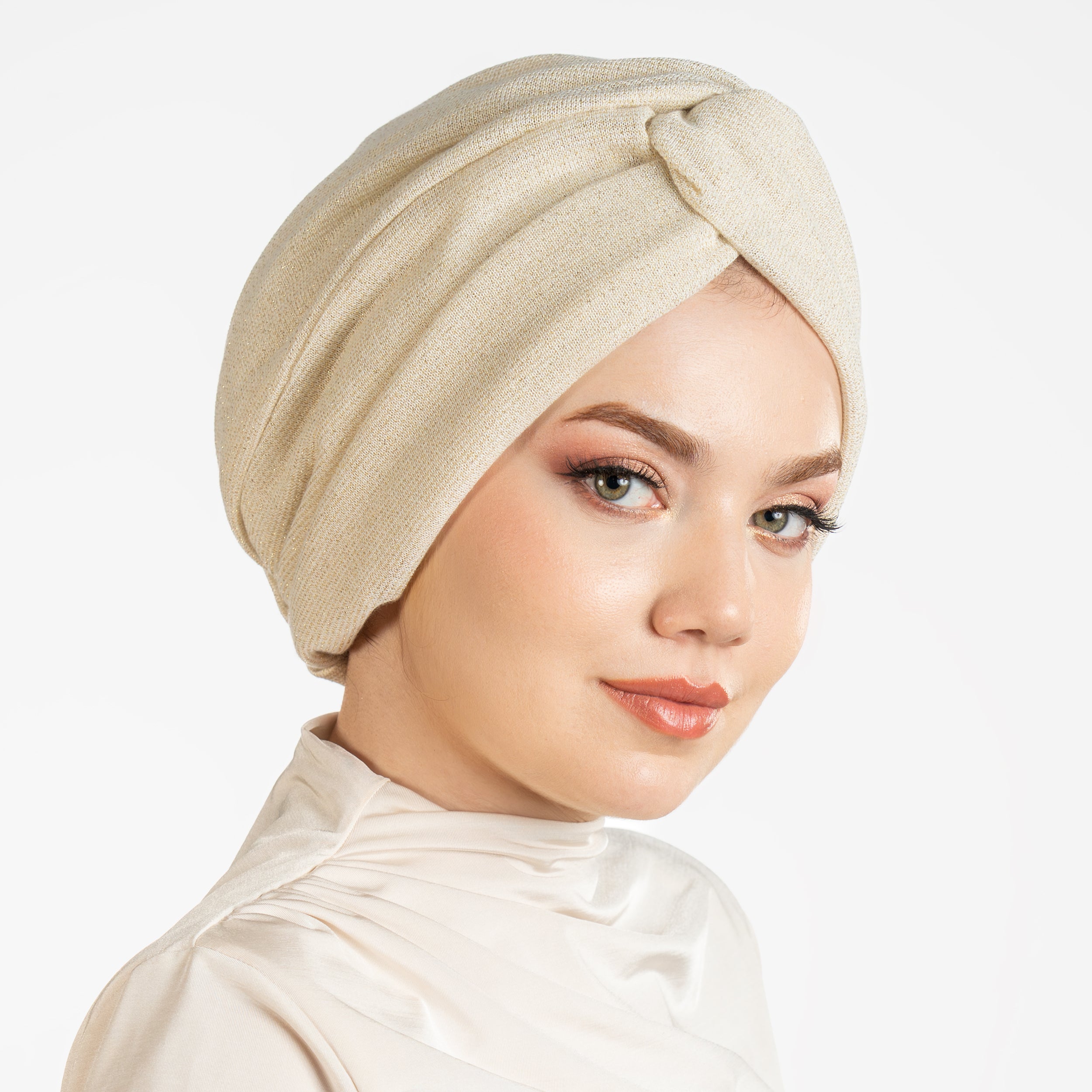 Barcelona Burgulu Bone - Simli Ekru Örme Kumaş