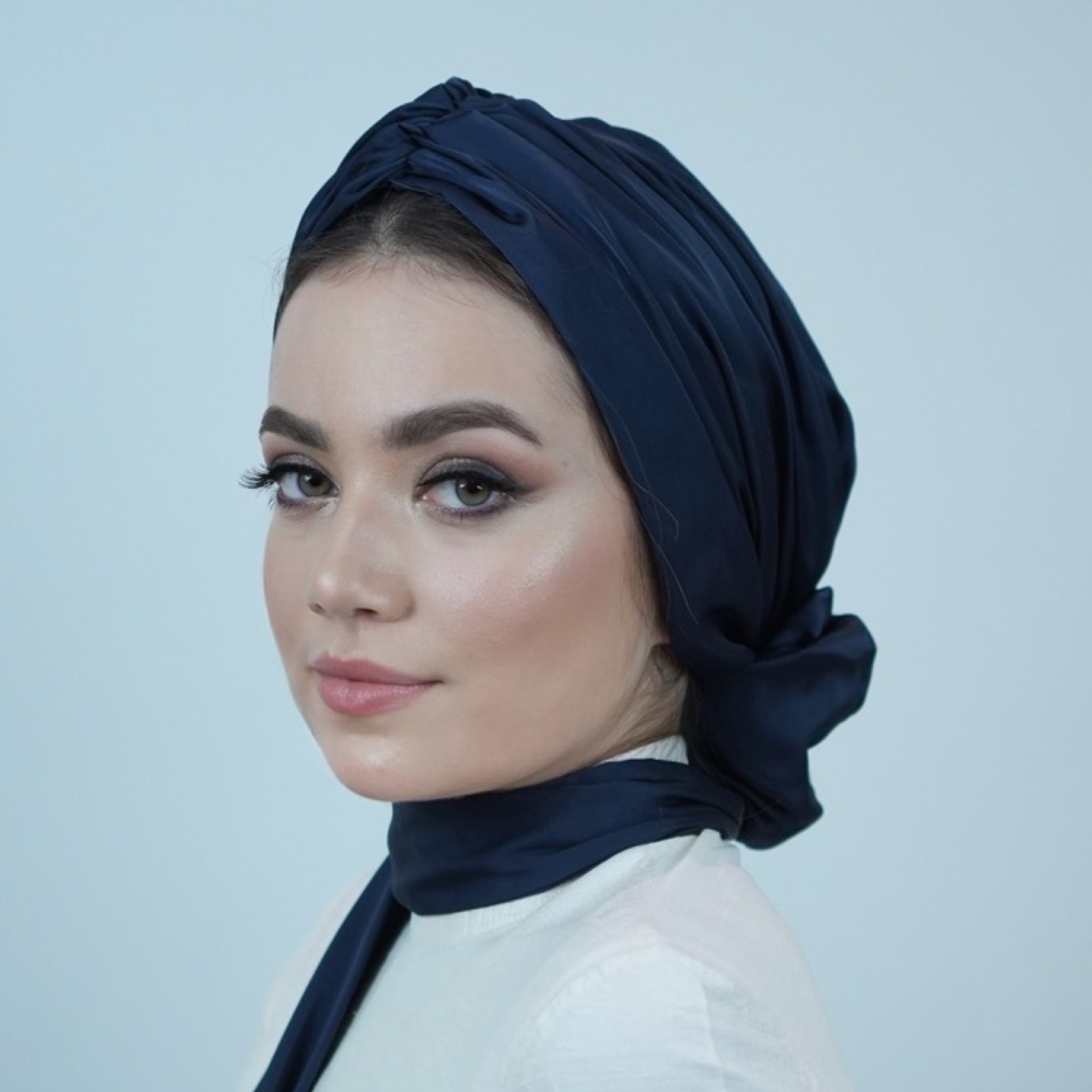 Abu Dhabi Ready-Made Bonnet - Lycra Satin Fabric - Black - BitterColors