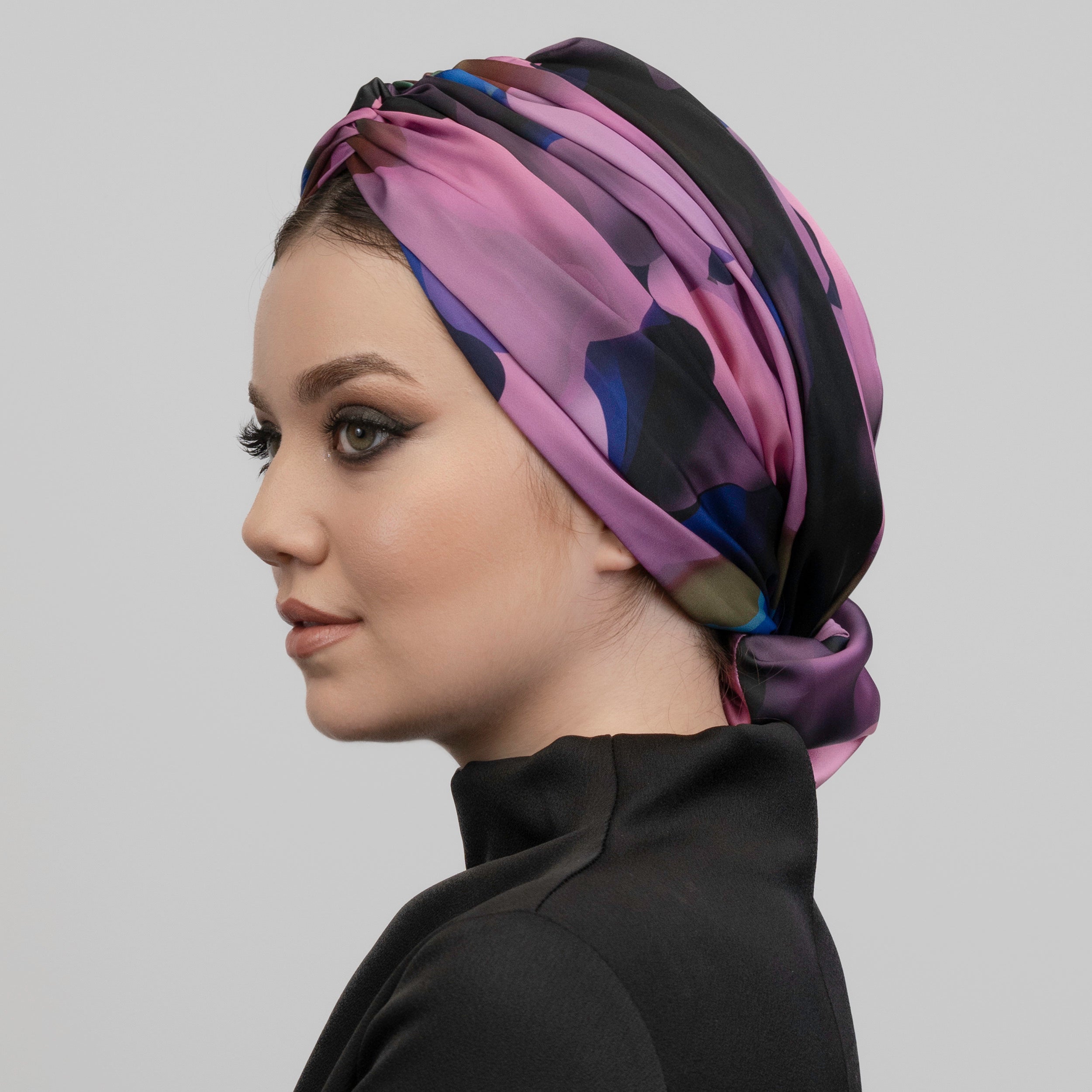 Abu Dabi - İpek Saten Topuzlu Bone