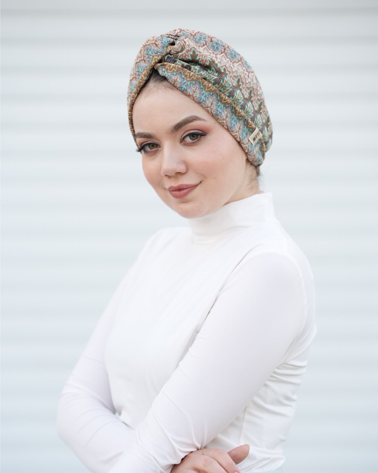 Barcelona Burgulu Bone - Mint Yeşili Zikzak Desenli Örme Kumaş