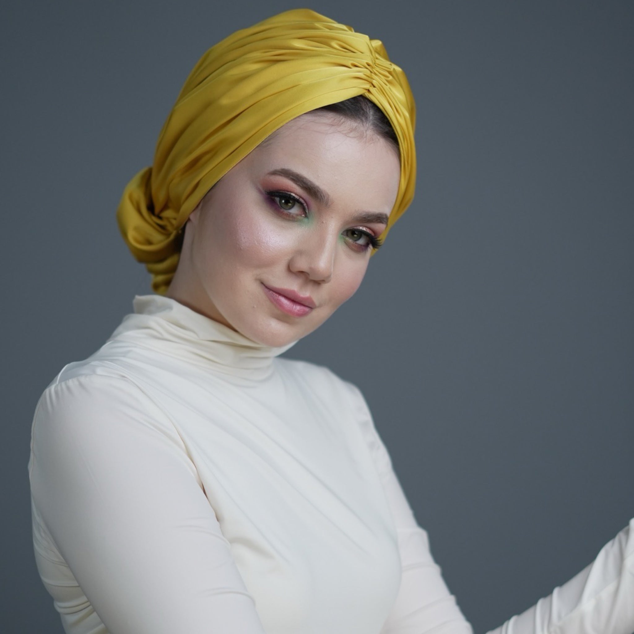 Abu Dabi – Saten - Topuzlu Bone