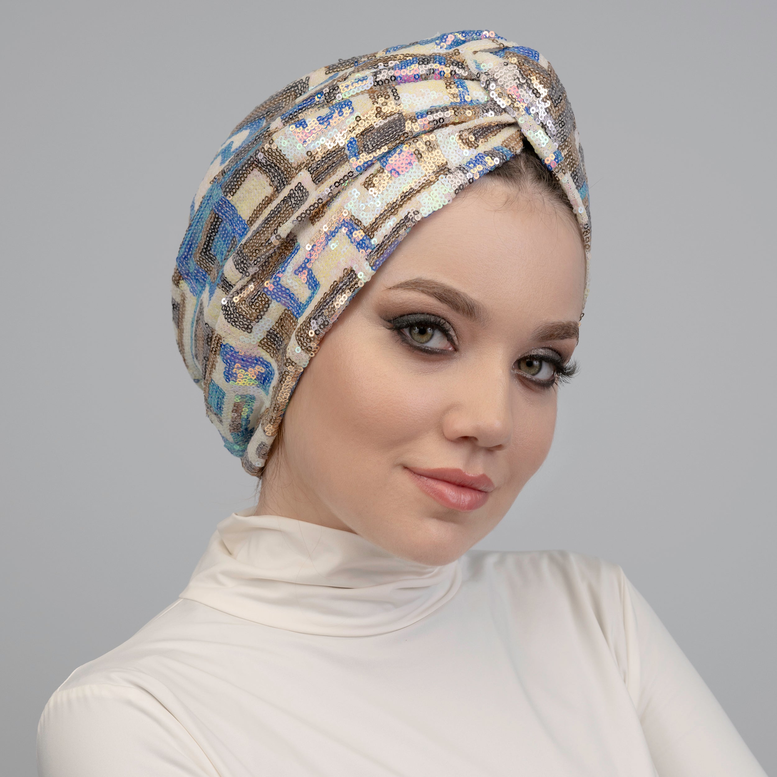 Roma Işıltılı Bone - Çok Renkli Pul Payet Kumaş