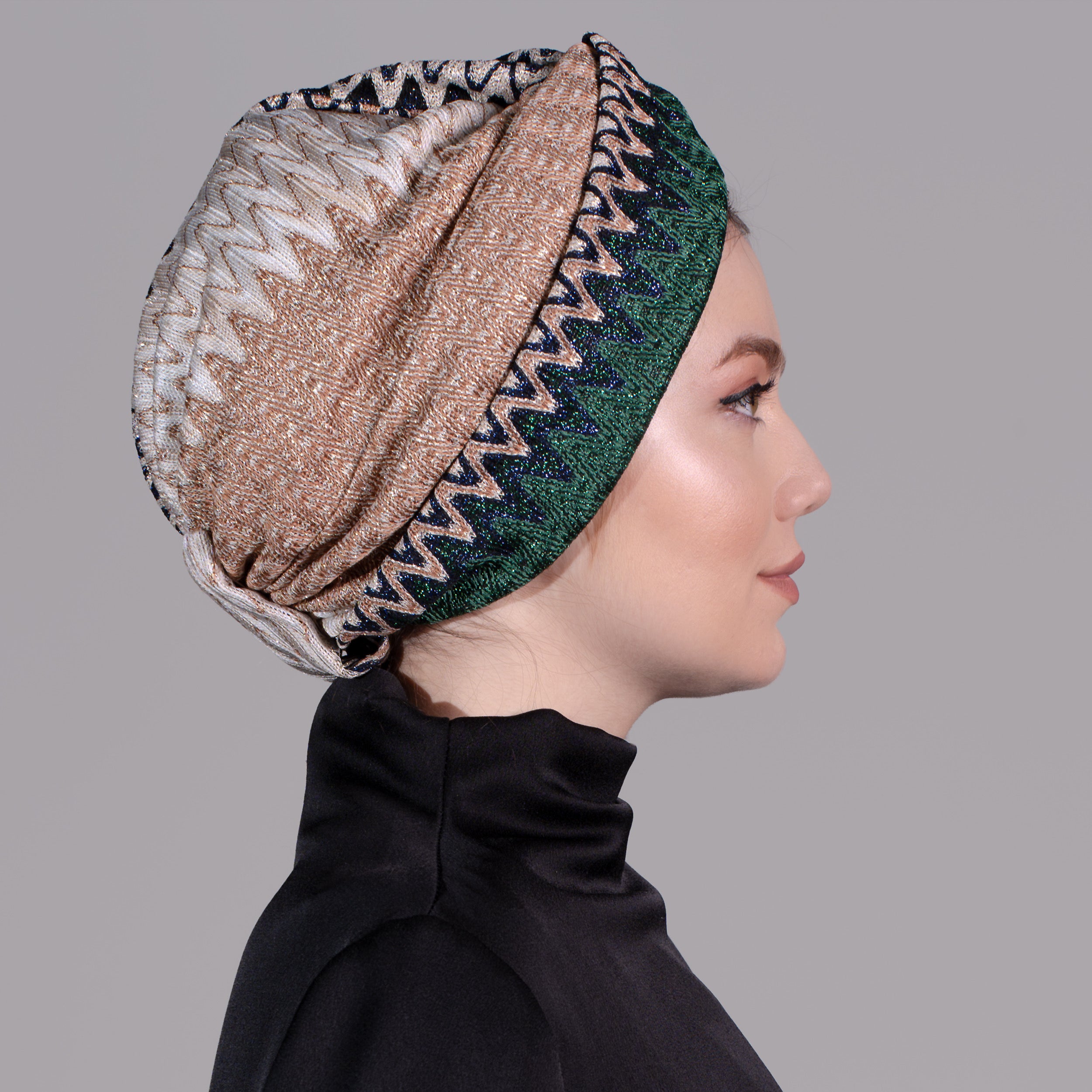 Barcelona Burgulu Bone - Yeşil Renkli - Zikzak Desenli Hafif Örme Kumaş