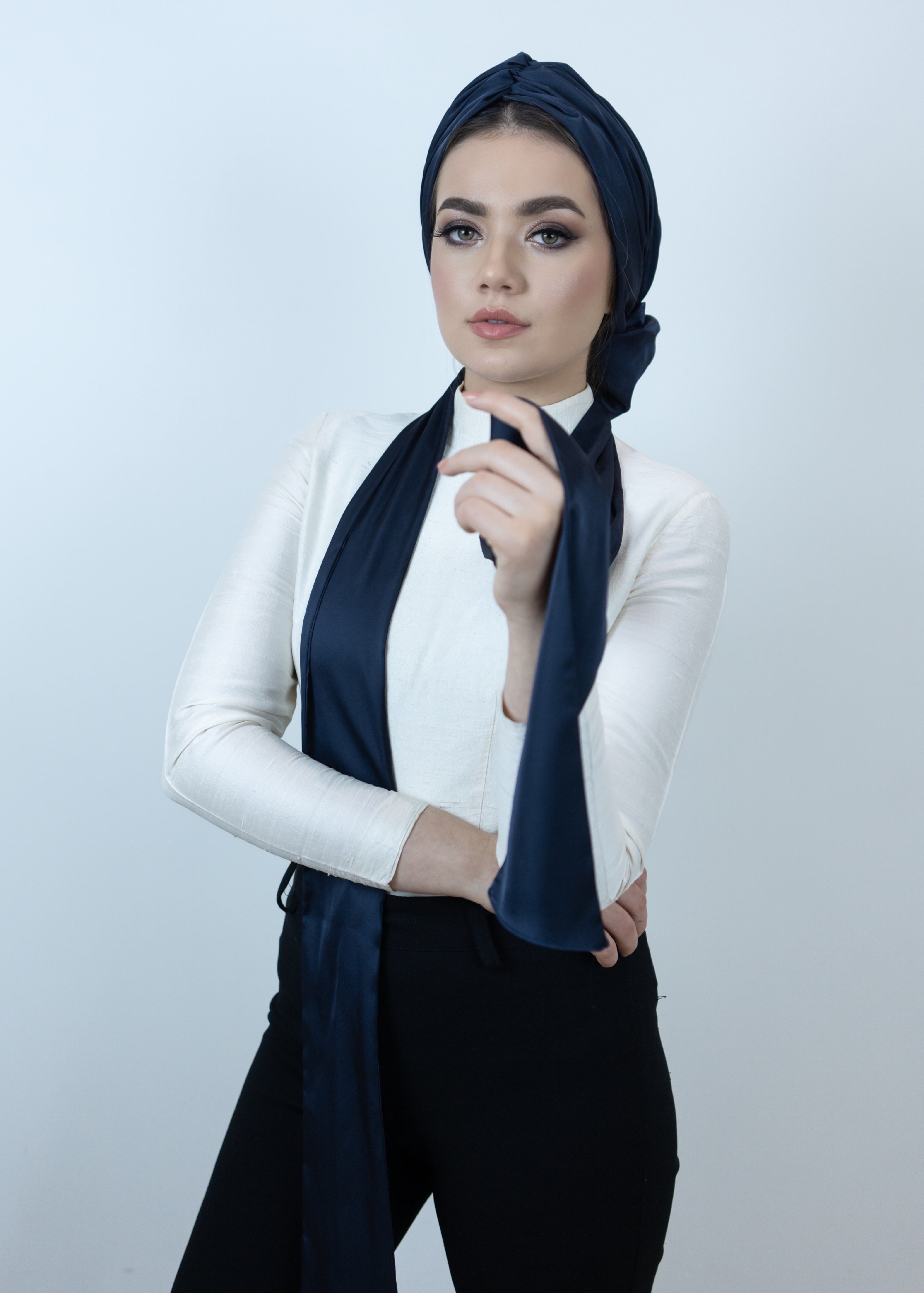 Abu Dhabi Ready-Made Bonnet - Lycra Satin Fabric - Black - BitterColors
