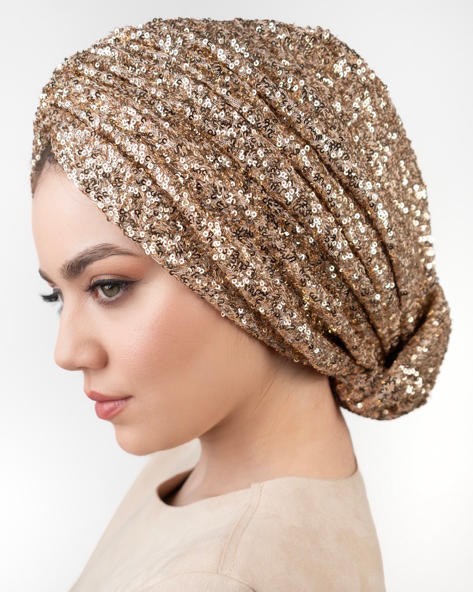 Beyrut Topuzlu Bone - Pul Payet İşlemeli