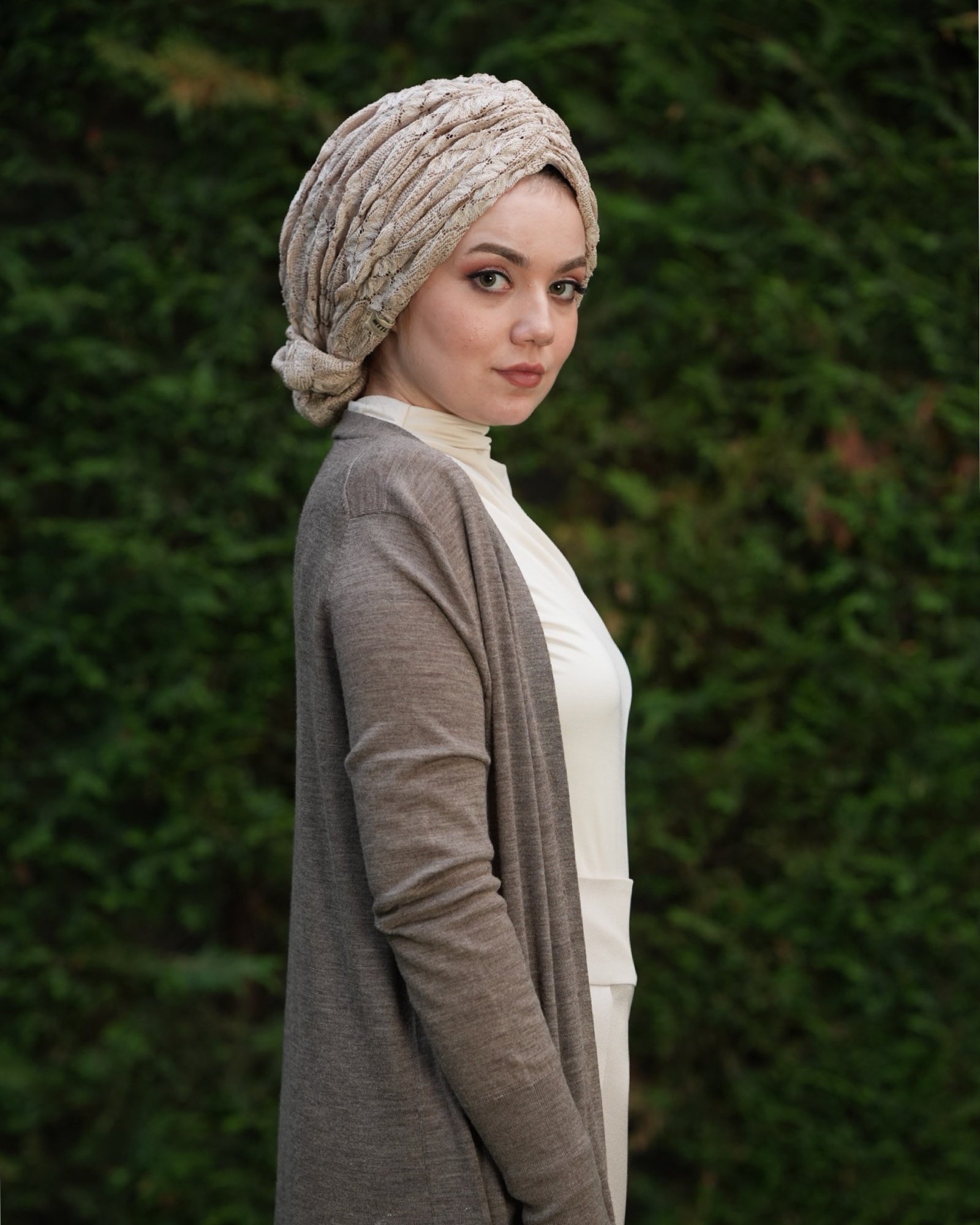 Beyrut Topuzlu Bone - Dokulu File Kumaş