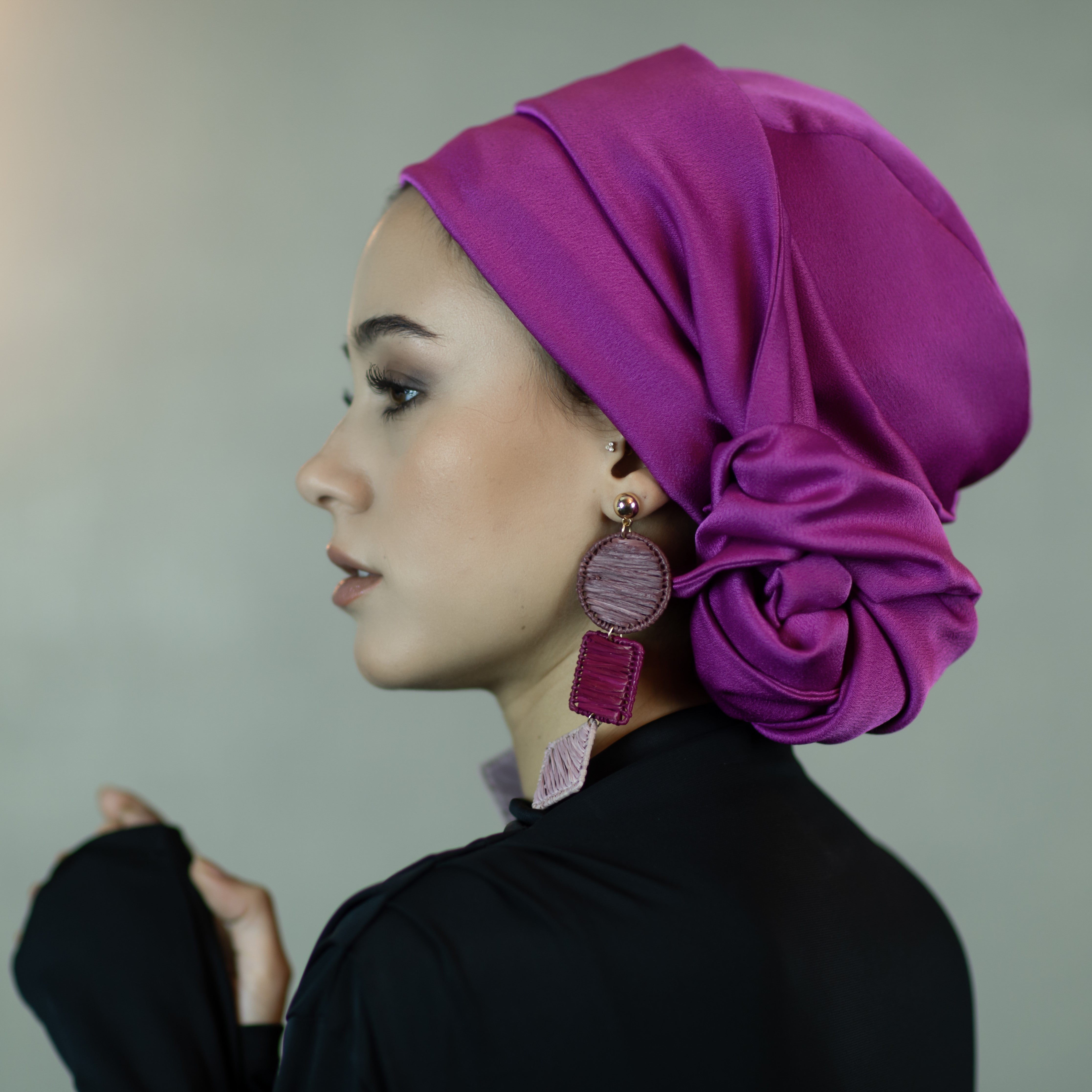 Dubai Bağlamalı Bone - Fuşya - Krep Saten Kumaş