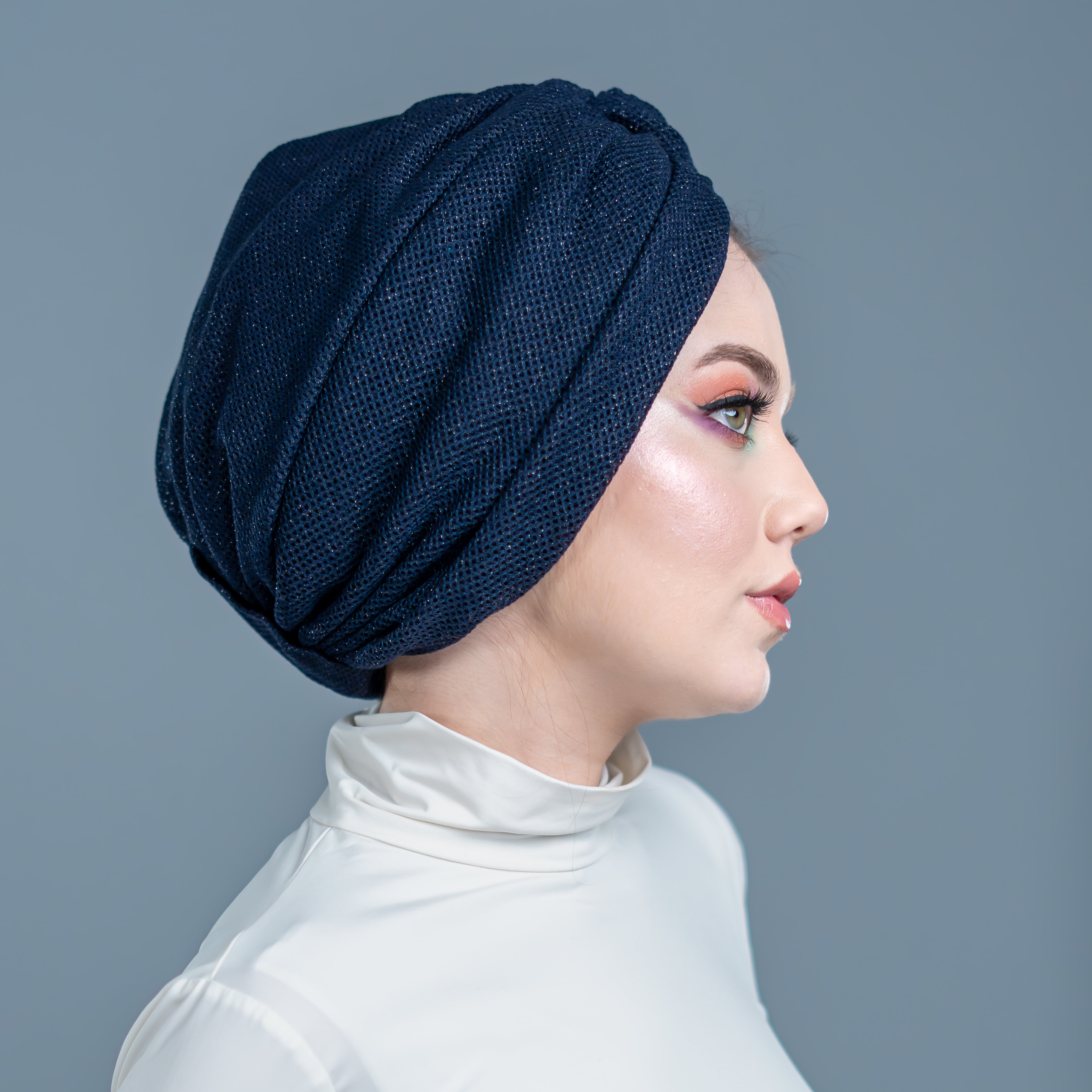 Barcelona Burgulu Bone - Simli Hafif Örme Kumaş