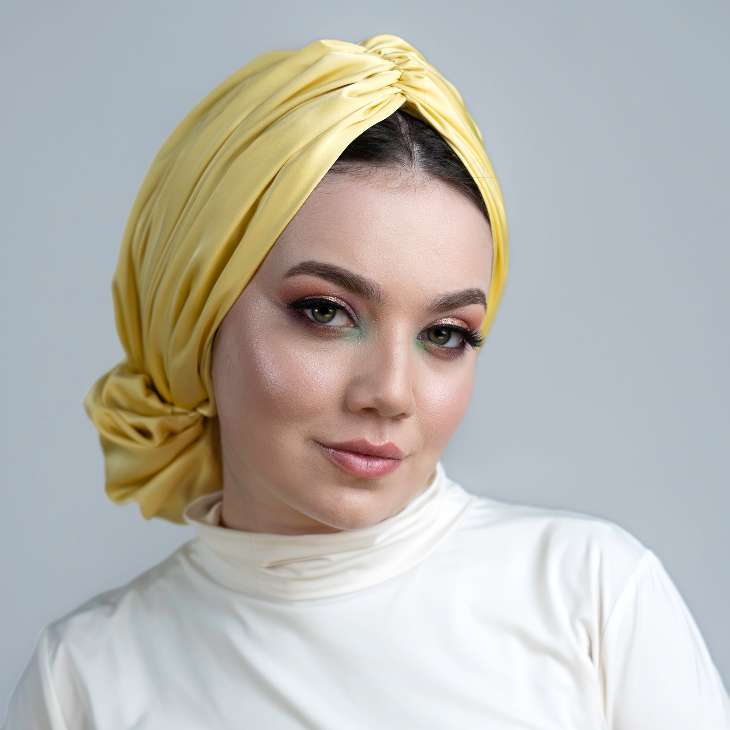 Abu Dhabi Ready-Made Bonnet - Lycra Satin Fabric - Black - BitterColors