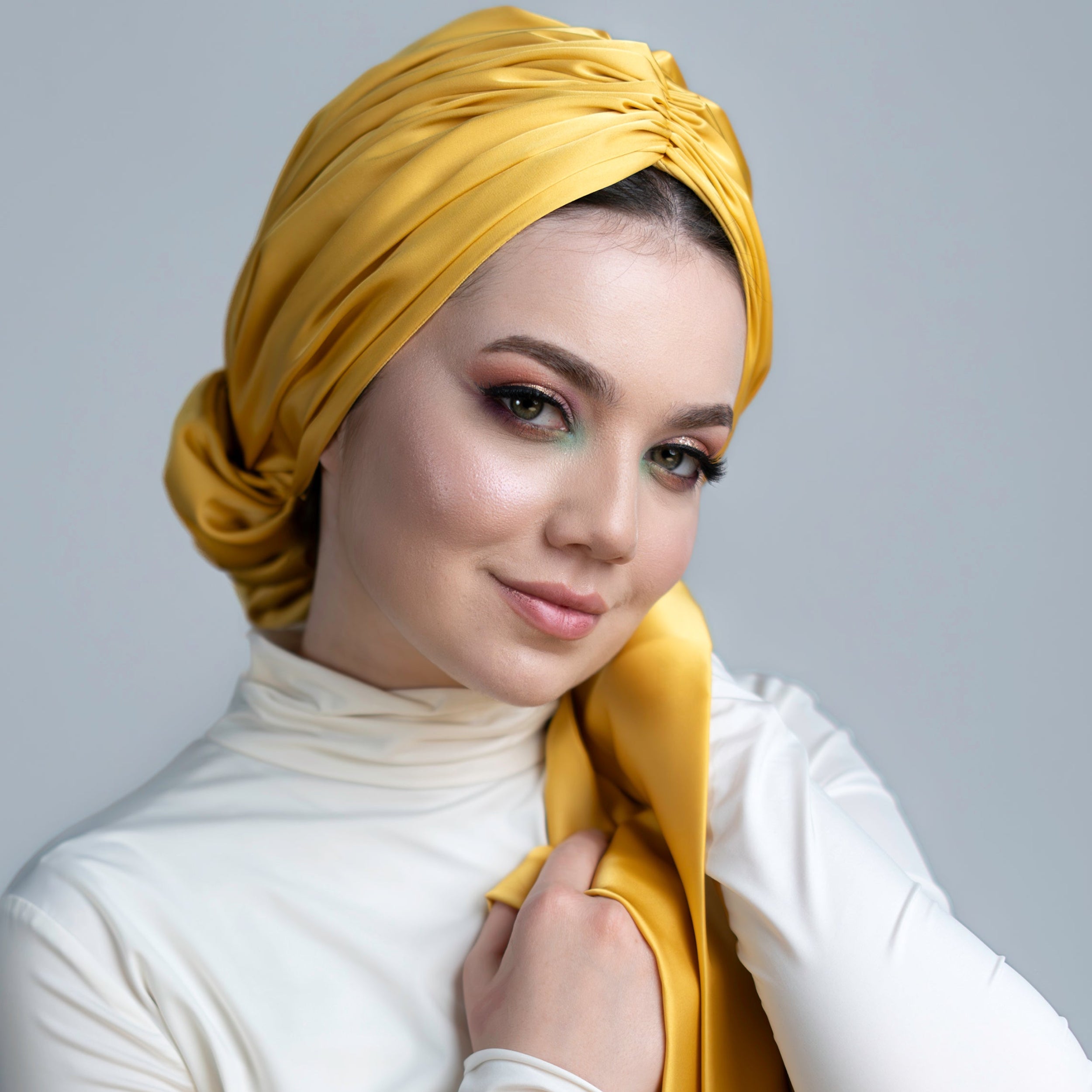 Abu Dhabi Ready-Made Bonnet - Lycra Satin Fabric - Black - BitterColors