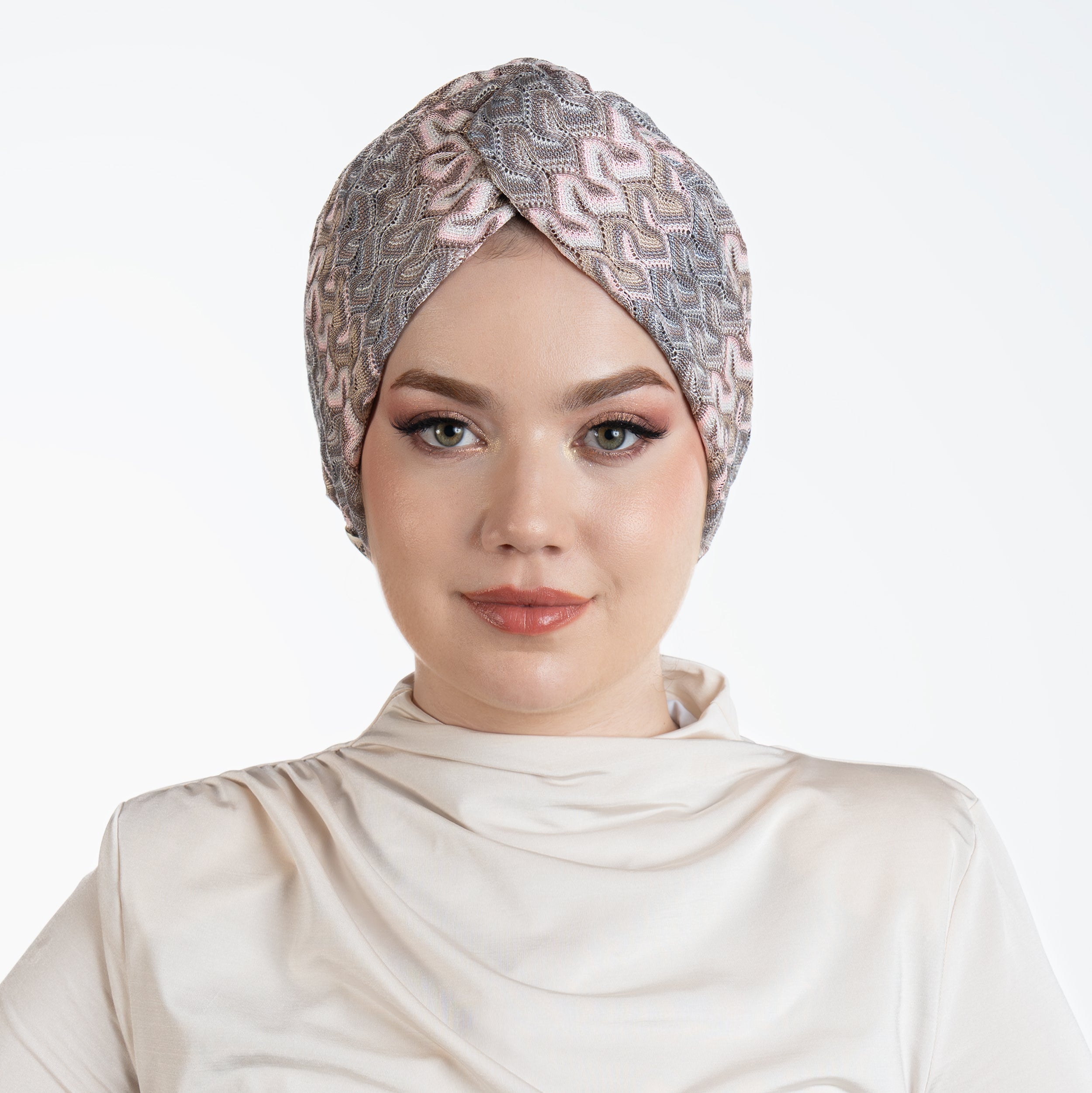 Barcelona Burgulu Bone - Pembe Gri Zikzak Desenli Örme Kumaş