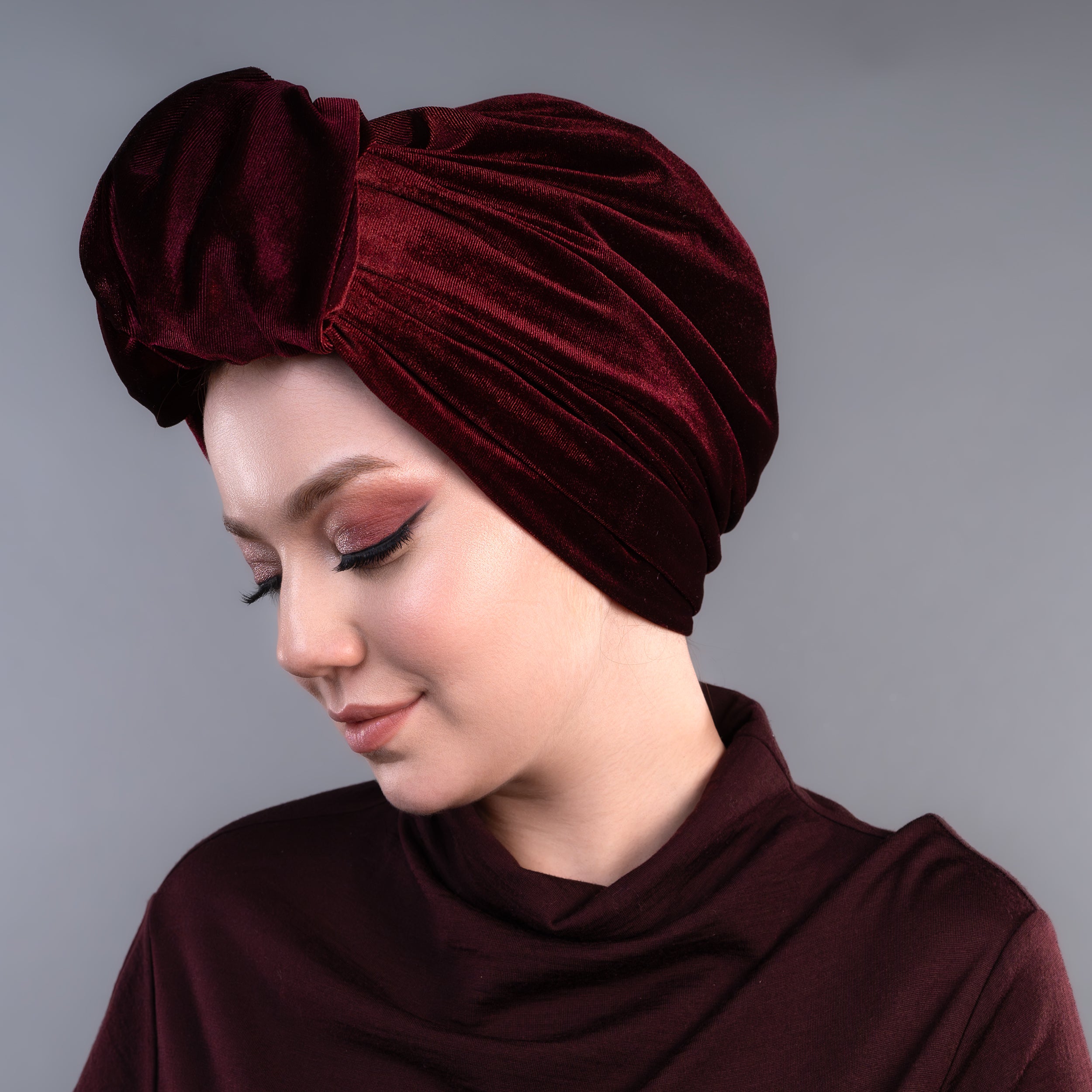 Beyrut Topuzlu Bone - Kadife Kumaş