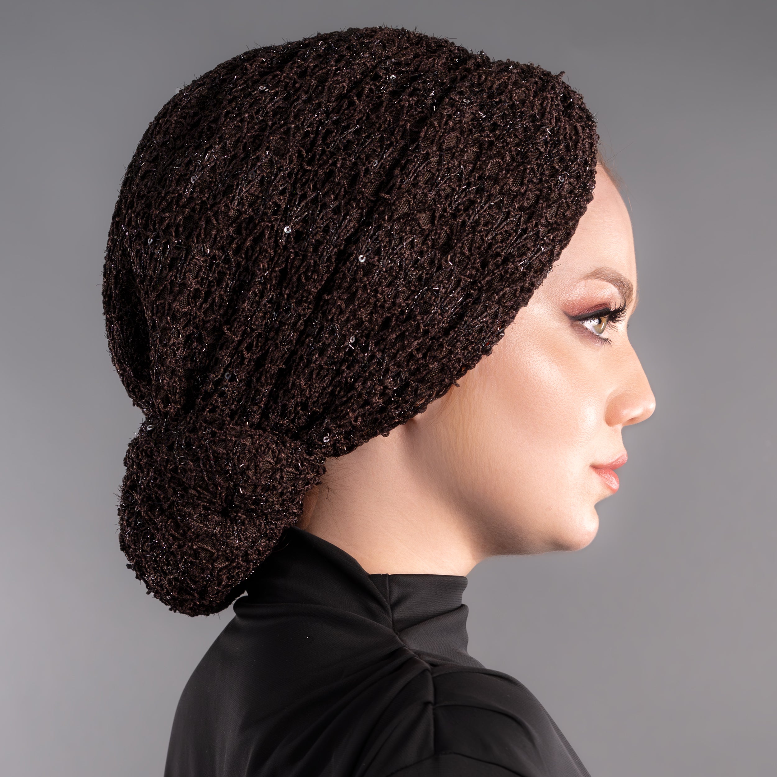 Beyrut Topuzlu Bone - Pul İşlemeli Dantel Kumaş