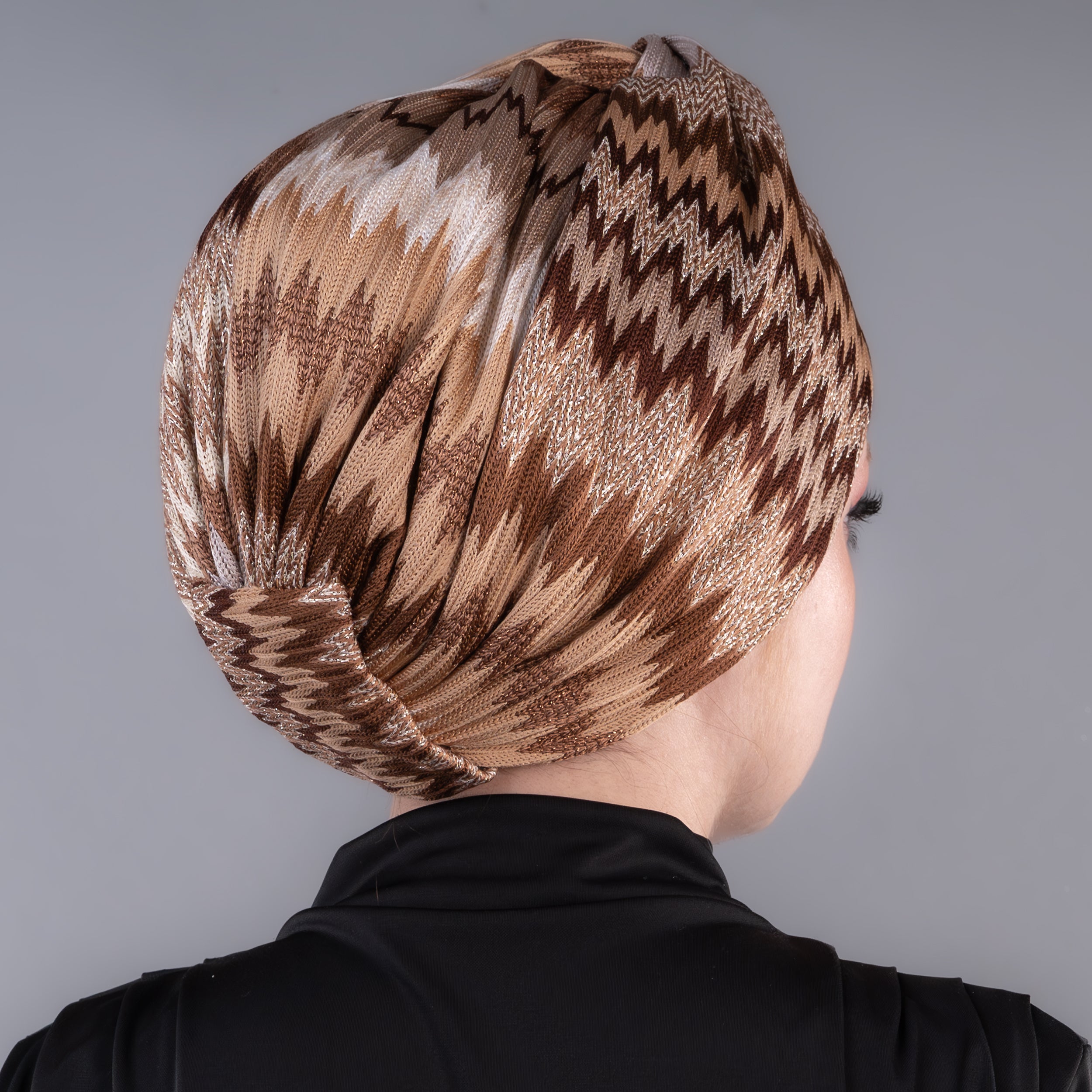 Barcelona Burgulu Bone - Kahve Zikzak Desenli Örme Kumaş