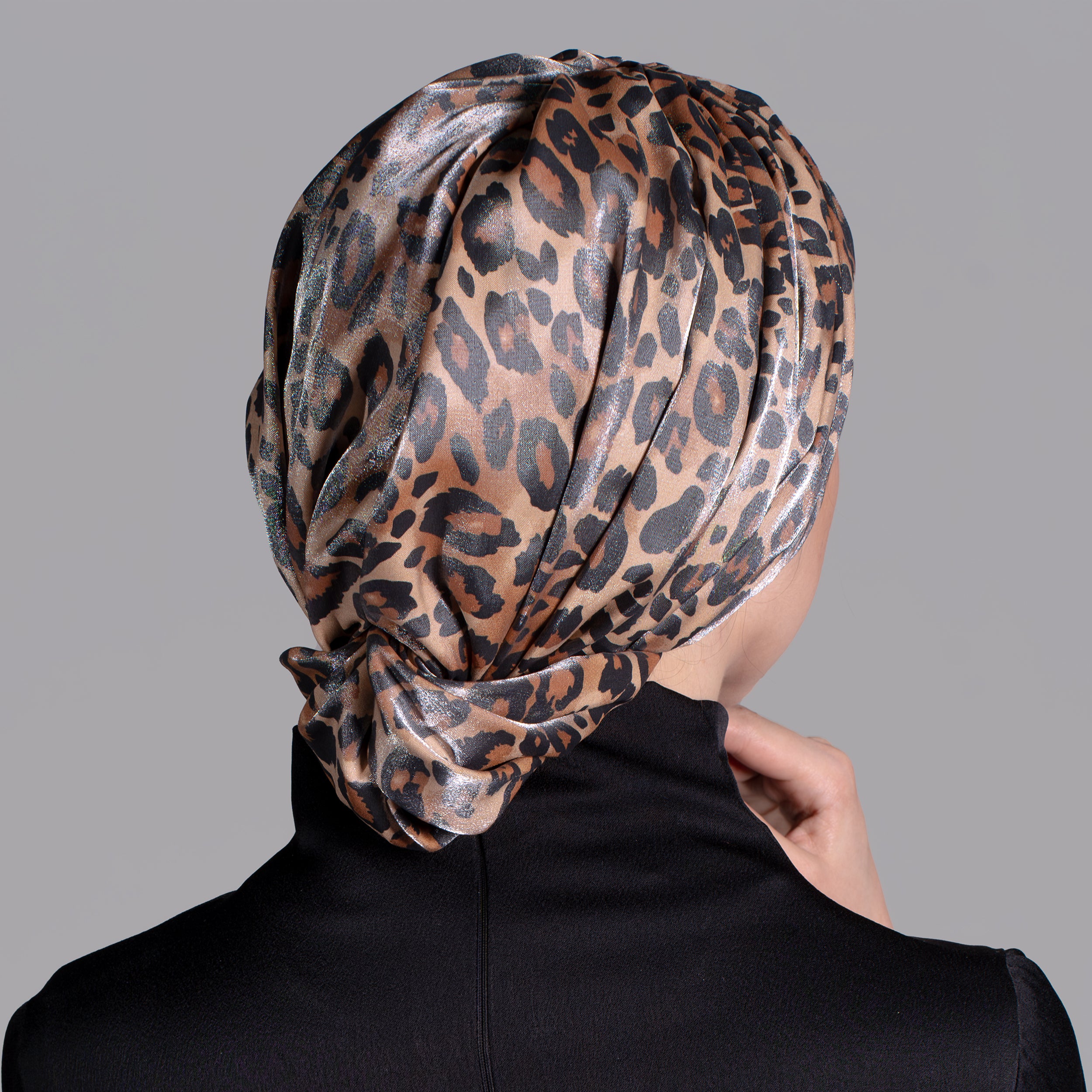 Esra Tokelli Leopar Desenli Penye Astarlı Büzgülü Bone - Kullanıma Hazır Bone - Çok Renkli - BitterColors