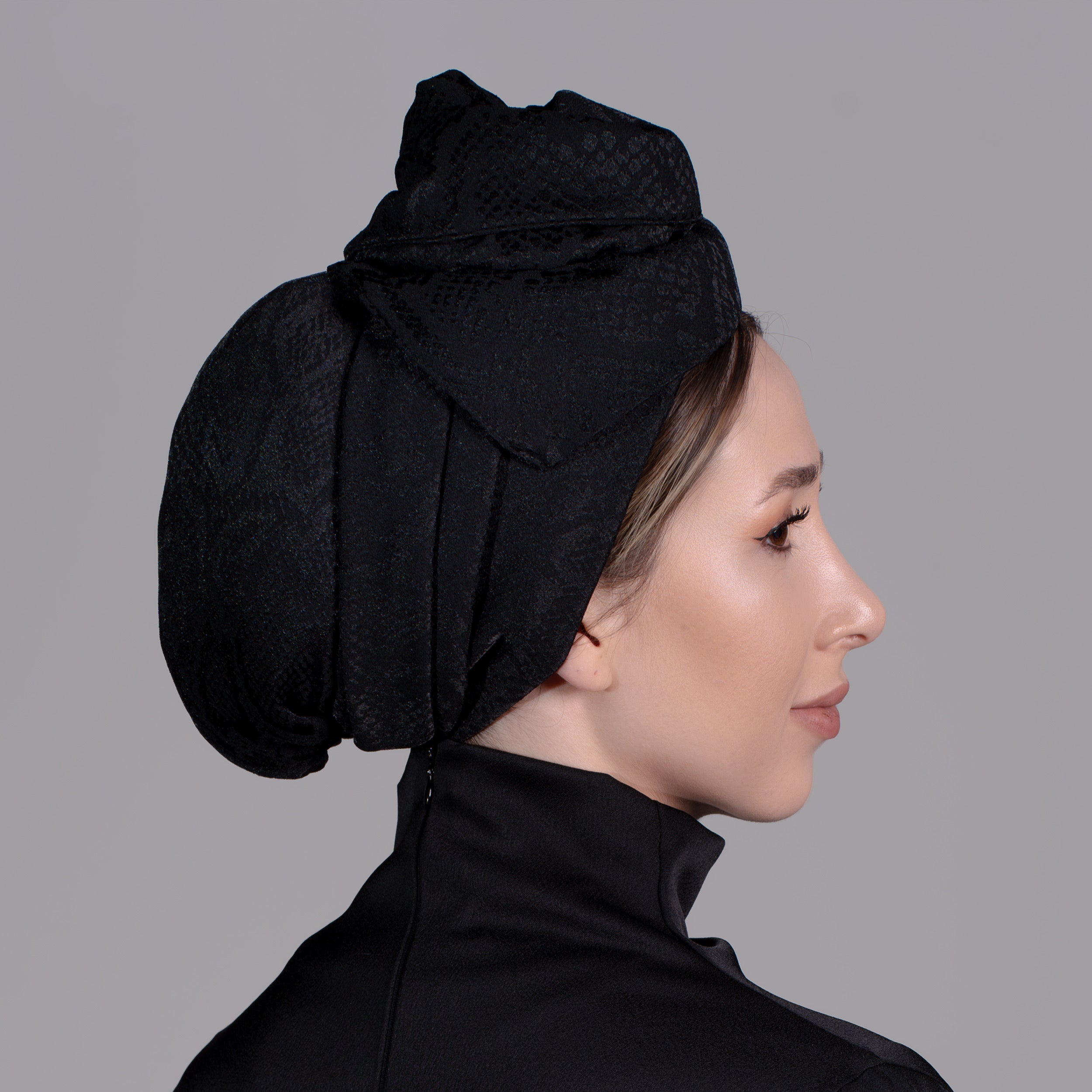 Esra Tokelli Snake Skin Patterned Easy-to-Shape Wire Bonnet - Satin Fabric - Black Color - BitterColors