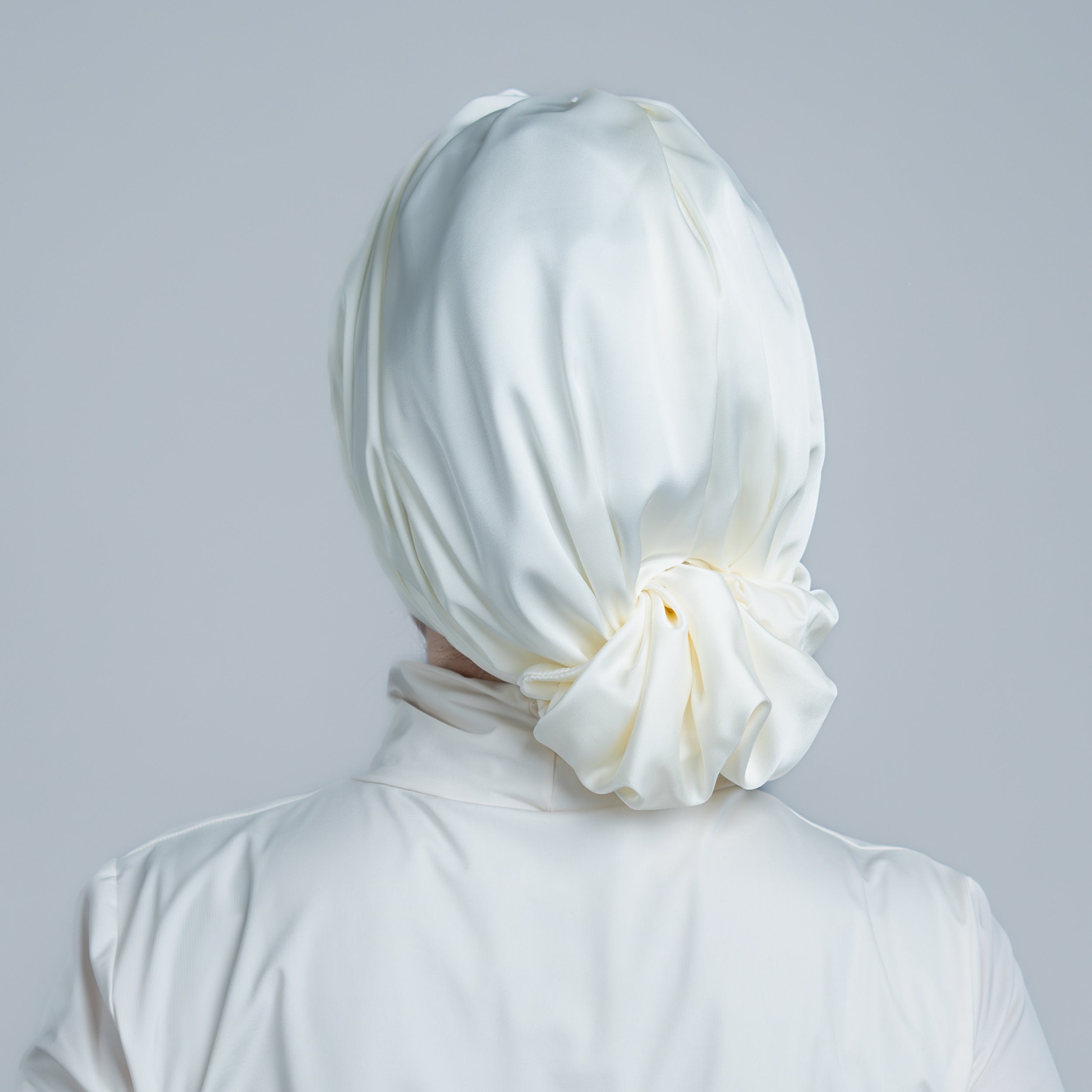 Abu Dabi – Saten - Topuzlu Bone