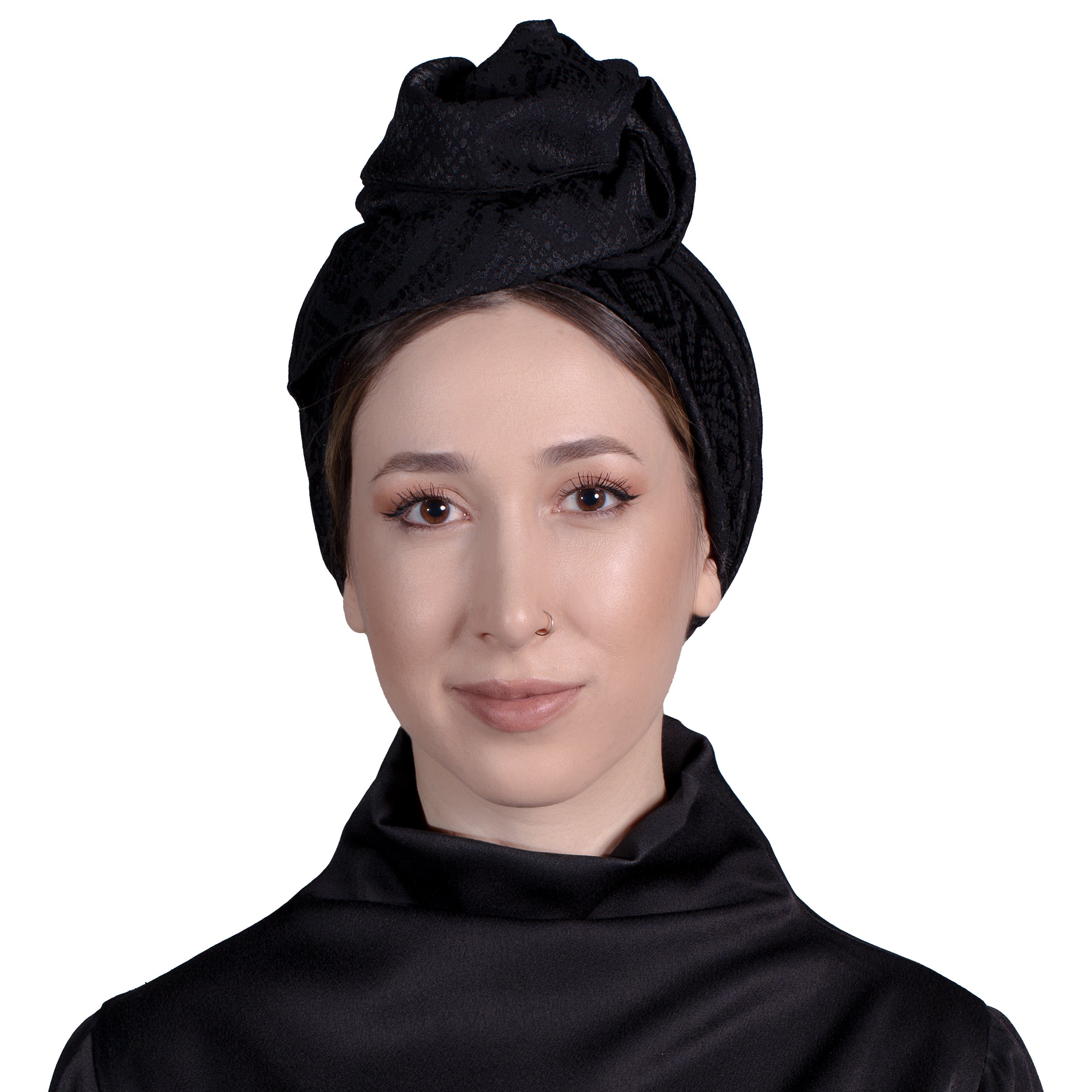 Esra Tokelli Yılan Derisi Desenli Kolay Şekil Alan Telli Bone - Saten Kumaş - Siyah Renk - BitterColors