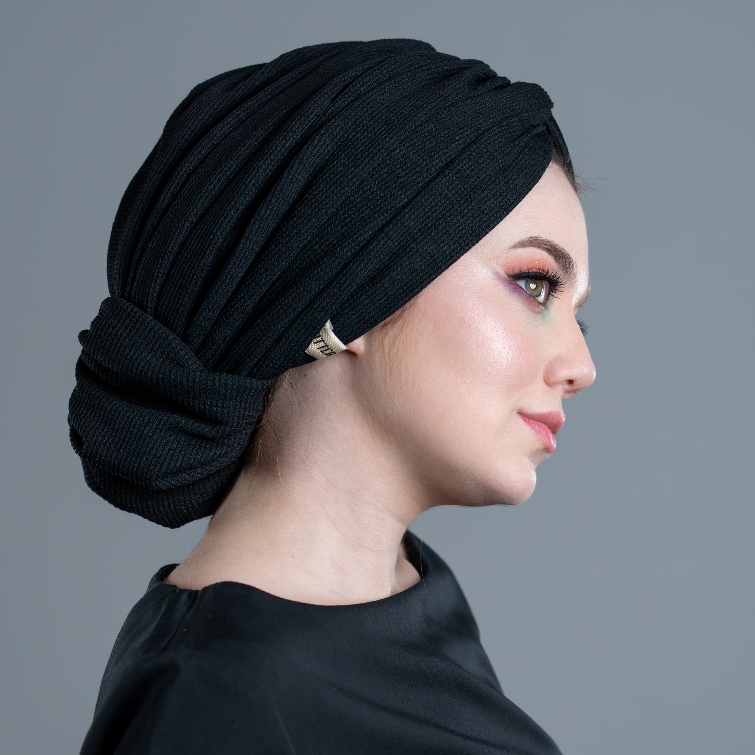 Beyrut Topuzlu Bone - Örme Kumaş