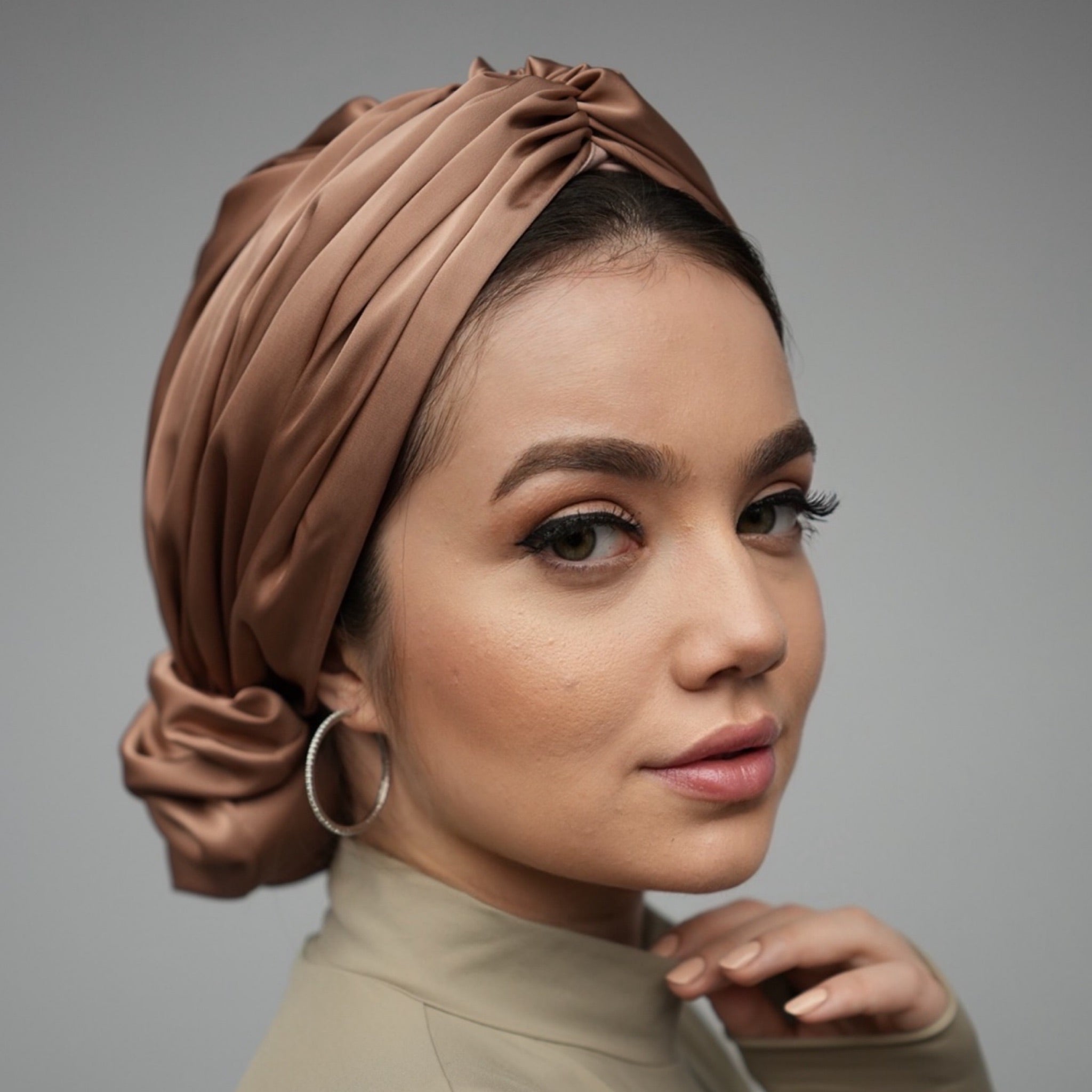 Abu Dhabi Ready-Made Bonnet - Lycra Satin Fabric - Black - BitterColors