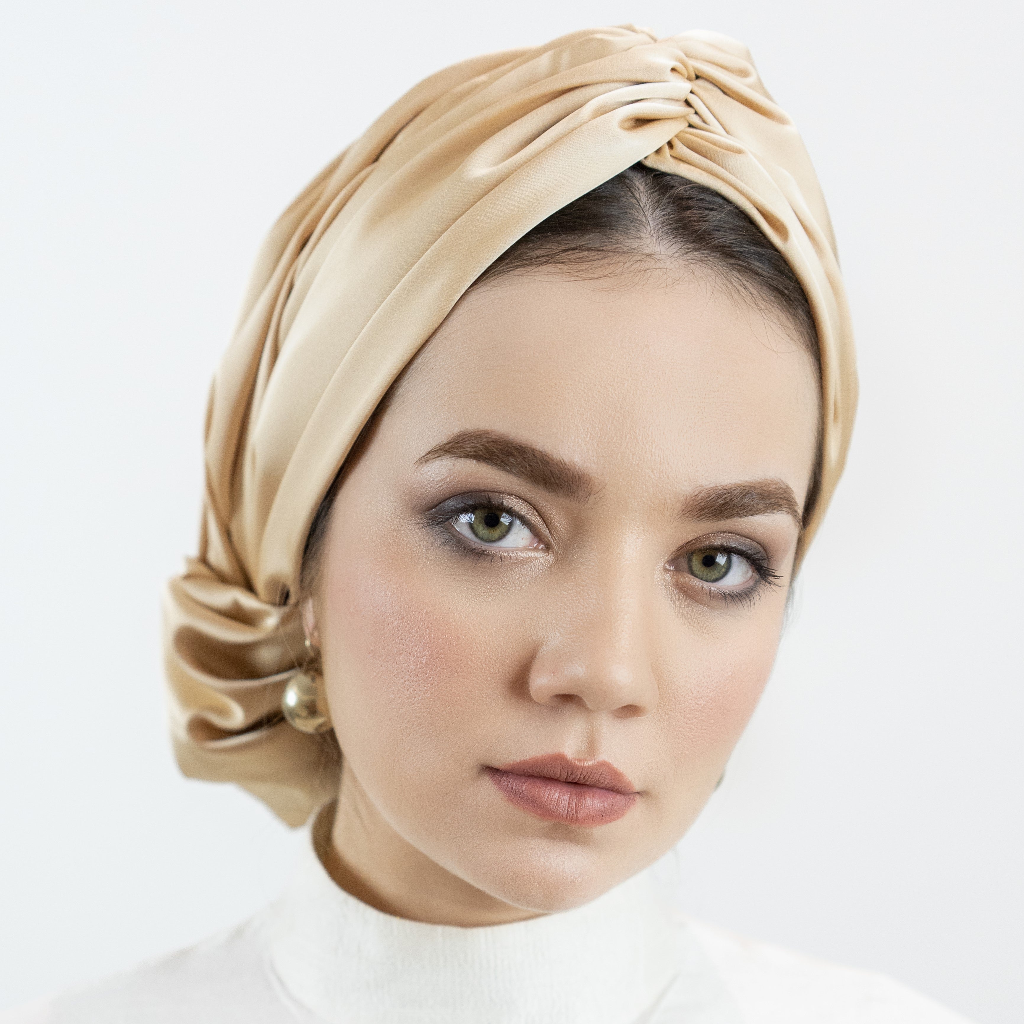 Abu Dhabi Ready-Made Bonnet - Lycra Satin Fabric - Black - BitterColors