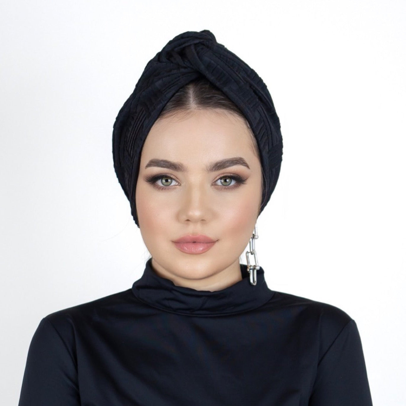 X Burgulu Büzgülü Bone – Dokulu Örme Kumaş