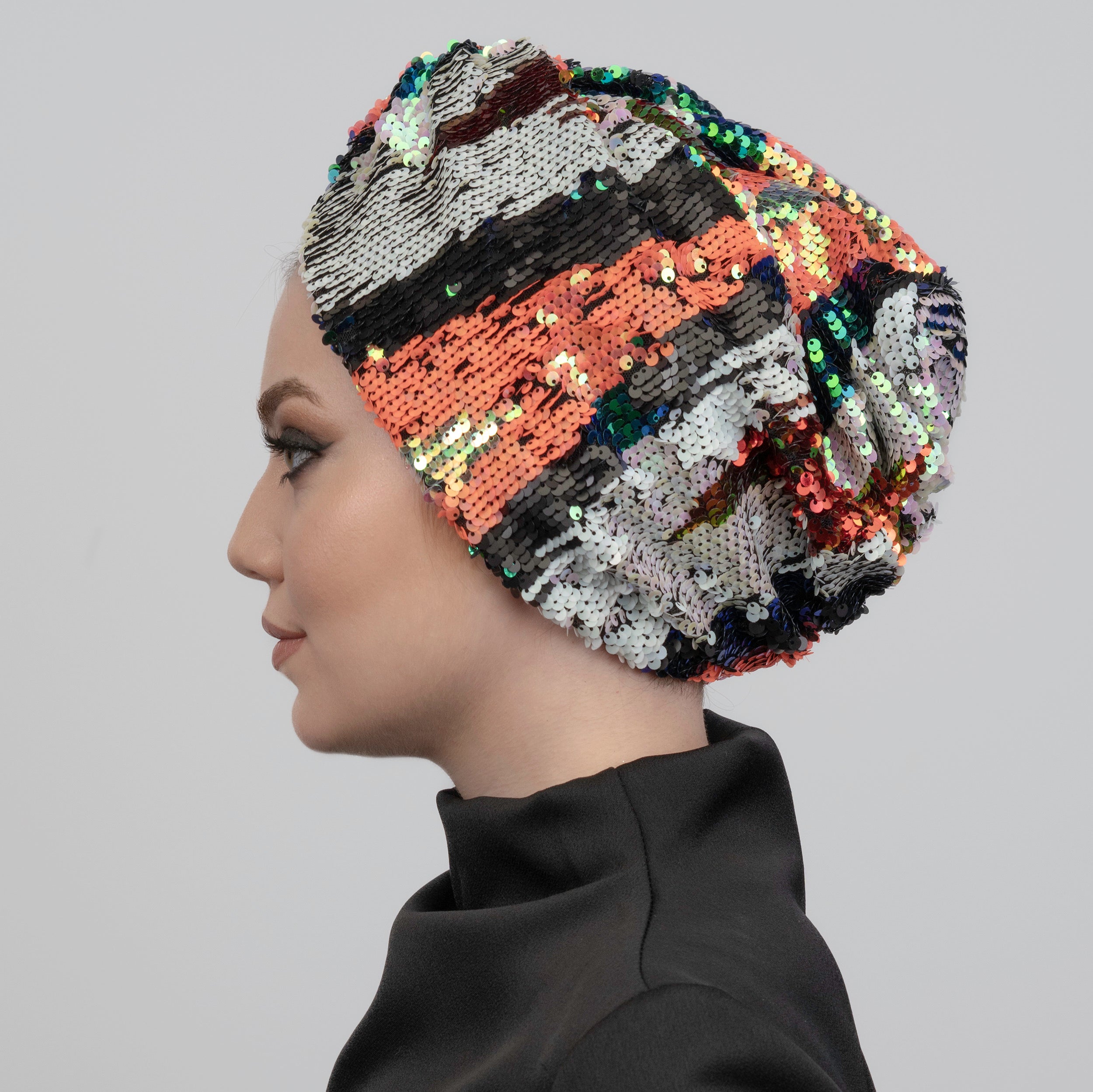 Roma Işıltılı Bone - Çok Renkli Pul Payet Kumaş