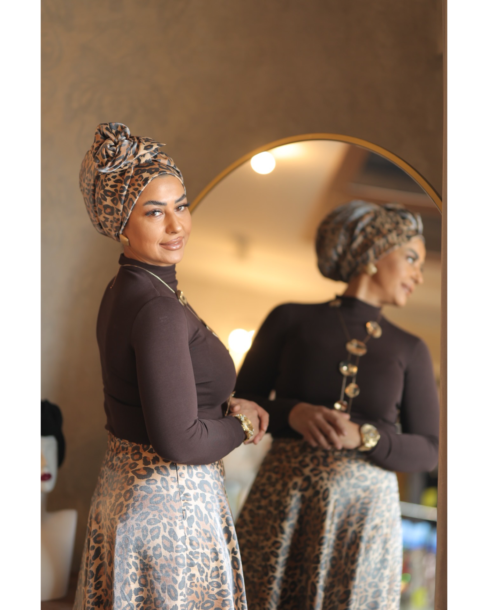 Esra Tokelli Easy-to-Shape Wire Bonnet - Satin Leopard Pattern Bonnet - Multicolored - BitterColors