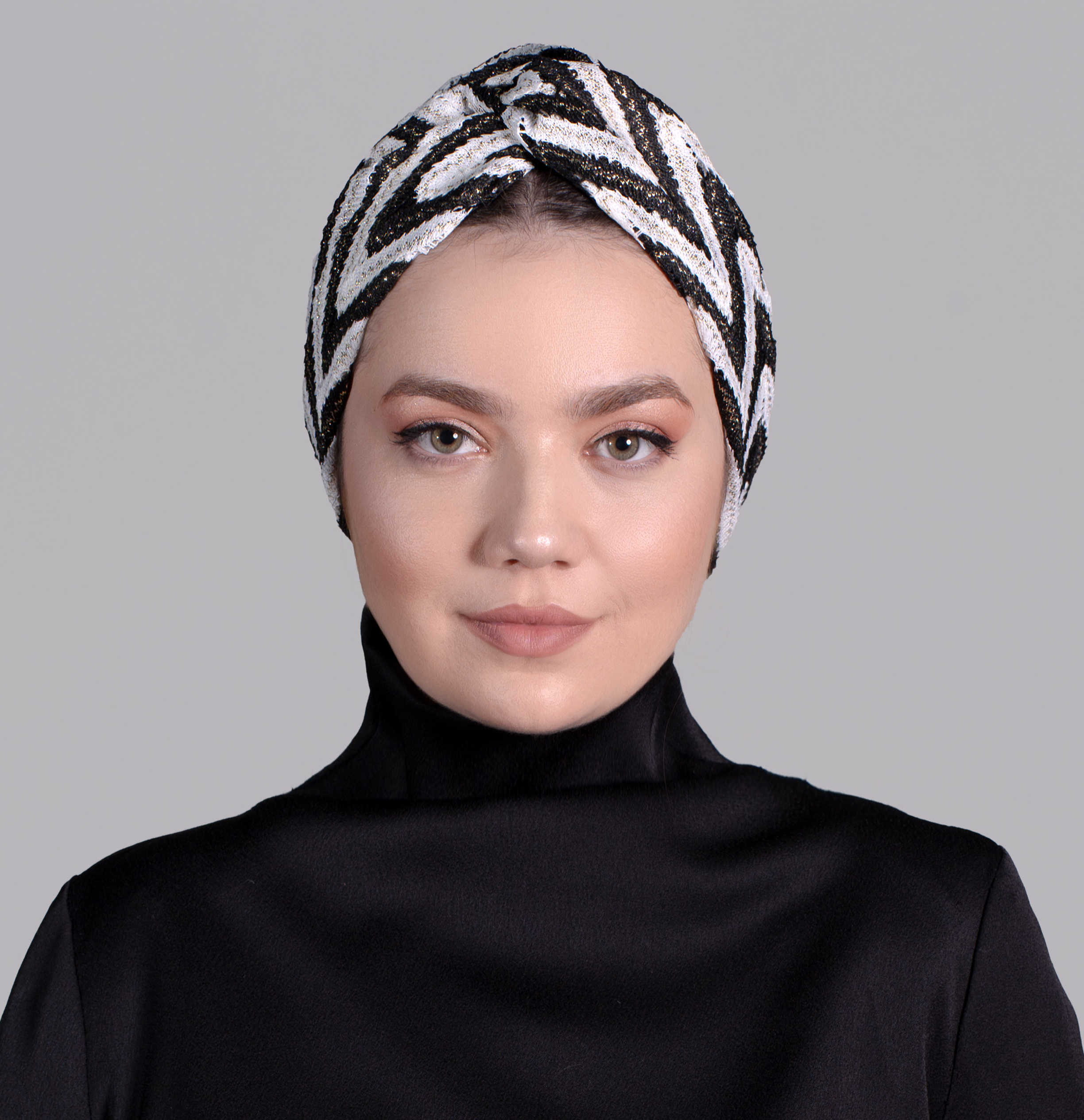 X Burgulu Büzgülü Bone – Zikzak Desenli Örme Kumaş