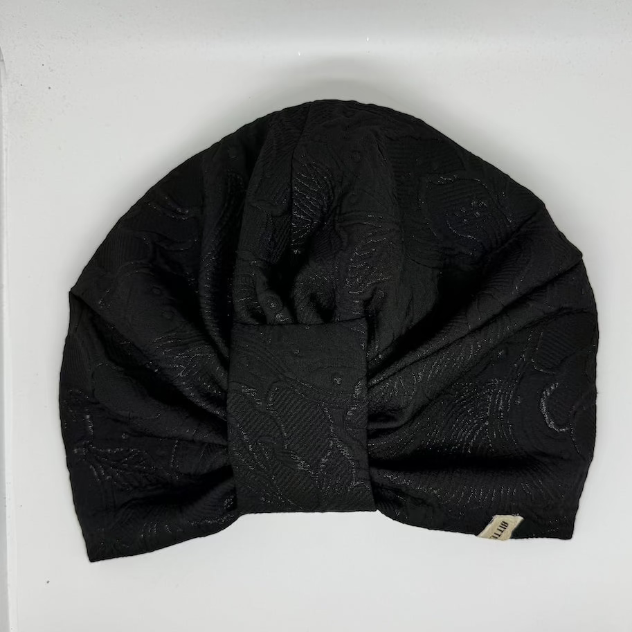 Twisted Jacquard Black Floral Patterned Bonnet
