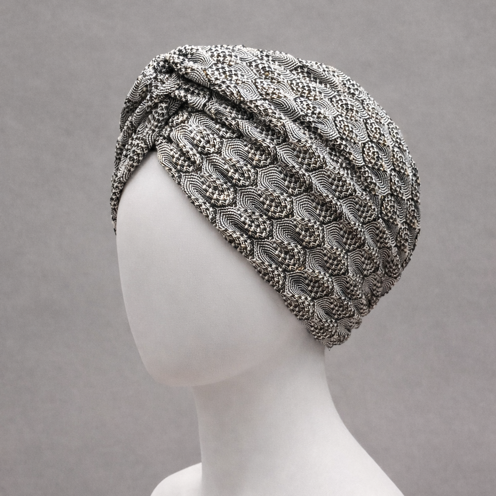 X Burgulu Büzgülü Bone - Siyah Beyaz - Hafif Örme Kumaş