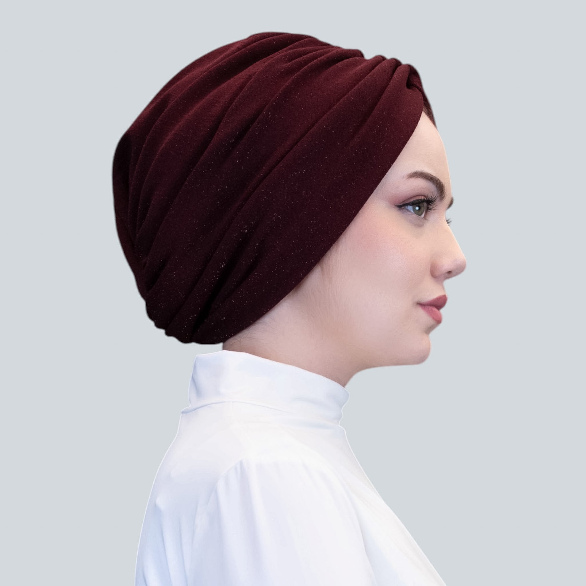 X GLITTERY BURGUNDY BONNET
