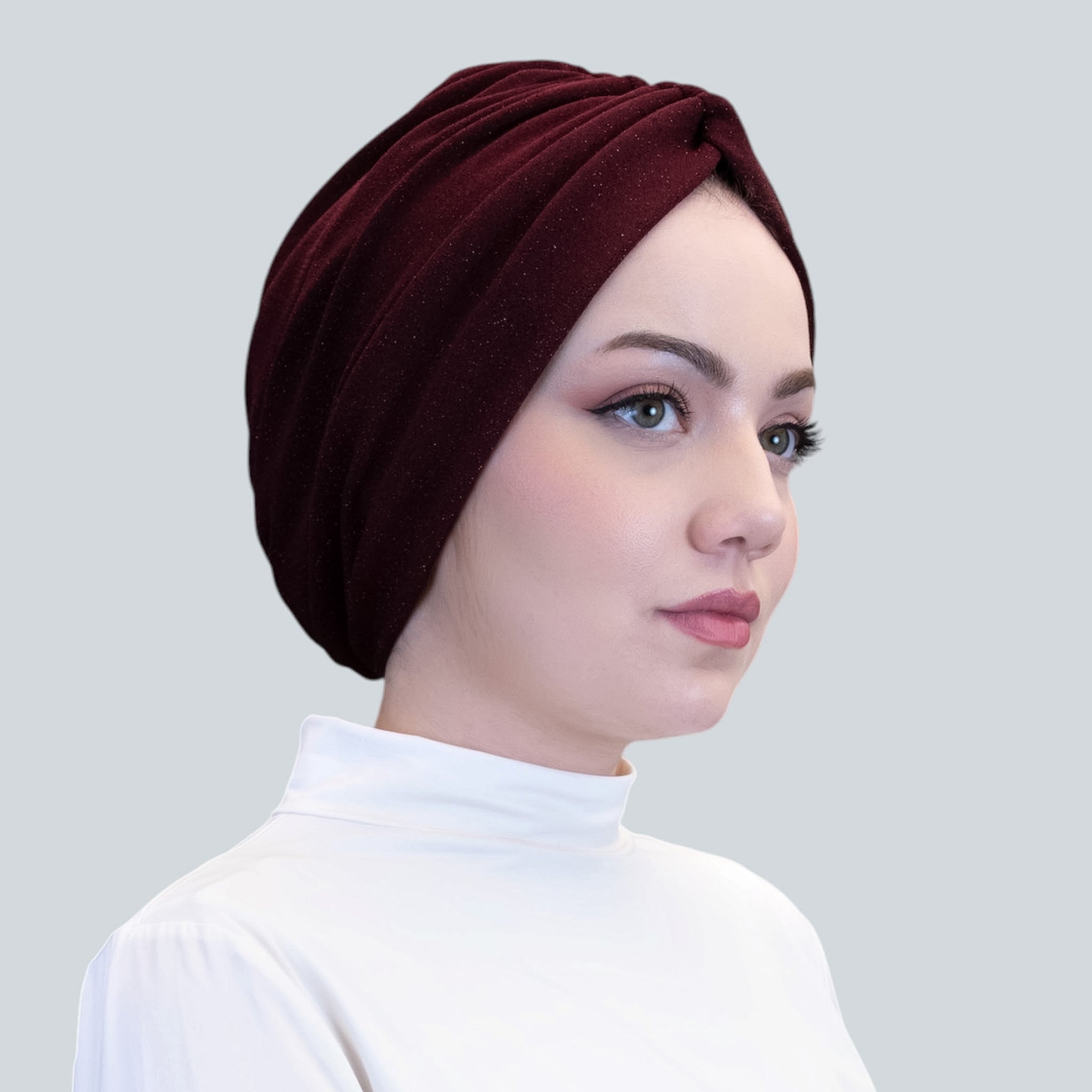 X GLITTERY BURGUNDY BONNET