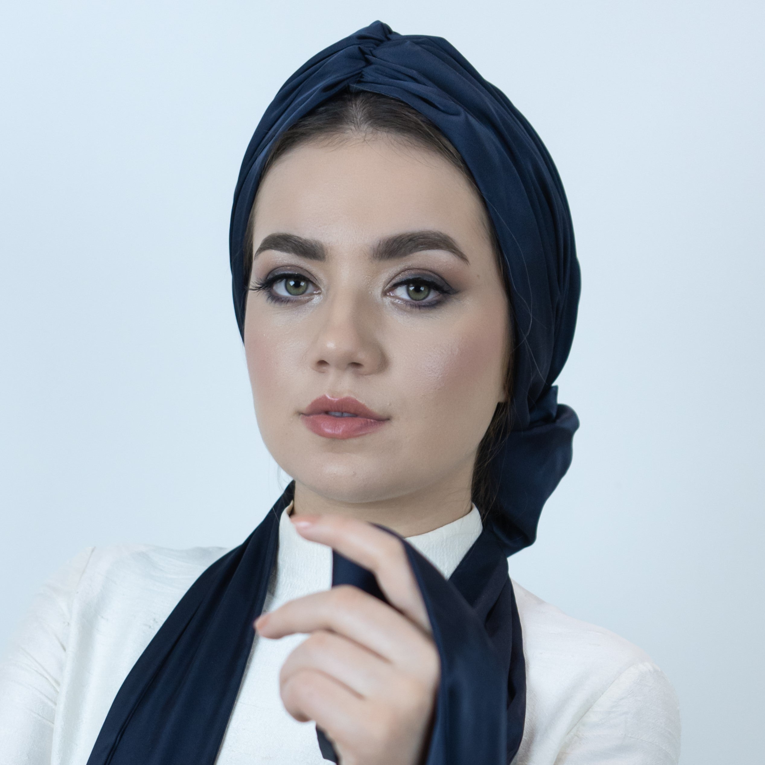 Abu Dhabi Ready-Made Bonnet - Lycra Satin Fabric - Black - BitterColors